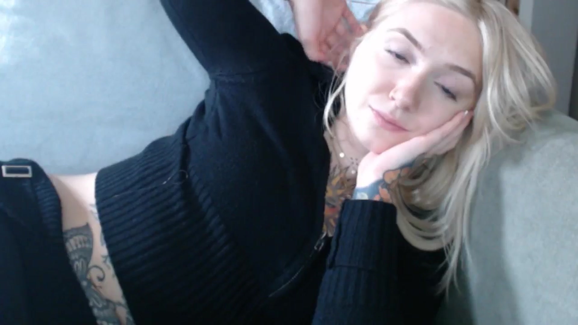 Gallery image thumbnail from Tattoo_bbgirl's myfreecams stream on, 05/22/2024, 19:10 image 6 of 20