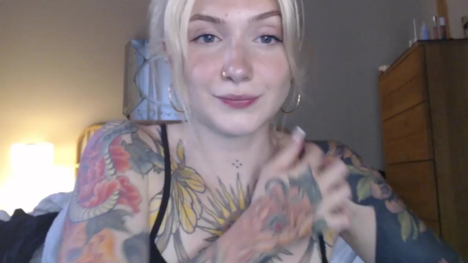 Gallery image thumbnail from Tattoo_bbgirl's myfreecams stream on, 06/01/2024, 18:15 image 18 of 20