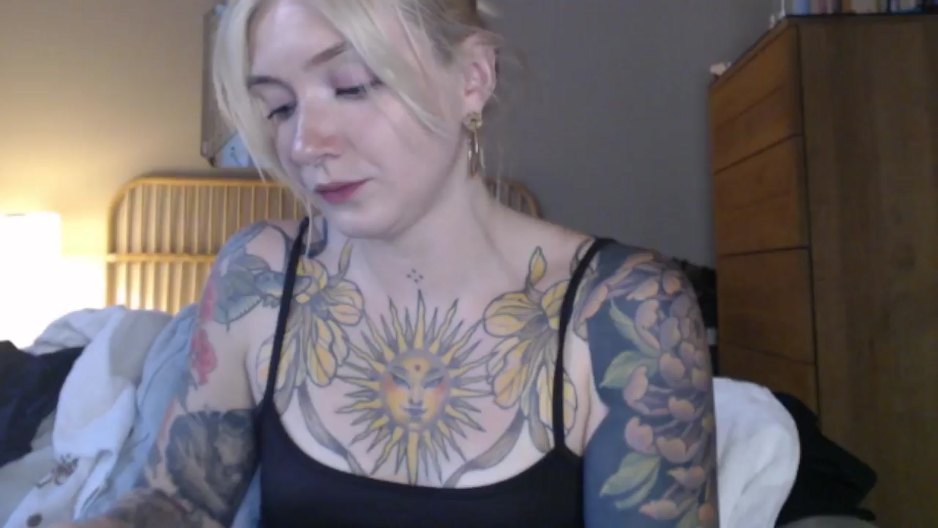 Gallery image thumbnail from Tattoo_bbgirl's myfreecams stream on, 06/01/2024, 18:15 image 11 of 20