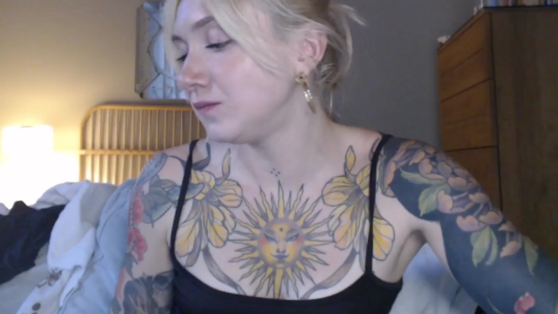 Gallery image thumbnail from Tattoo_bbgirl's myfreecams stream on, 06/01/2024, 18:15 image 12 of 20