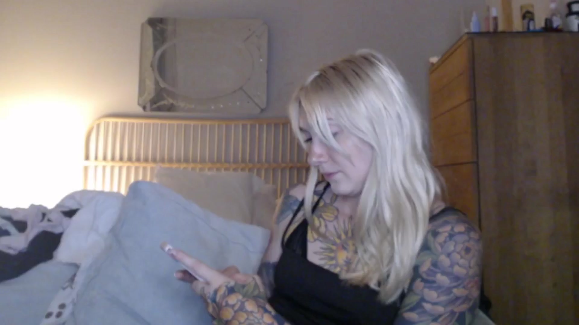 Gallery image thumbnail from Tattoo_bbgirl's myfreecams stream on, 06/01/2024, 20:52 image 3 of 20