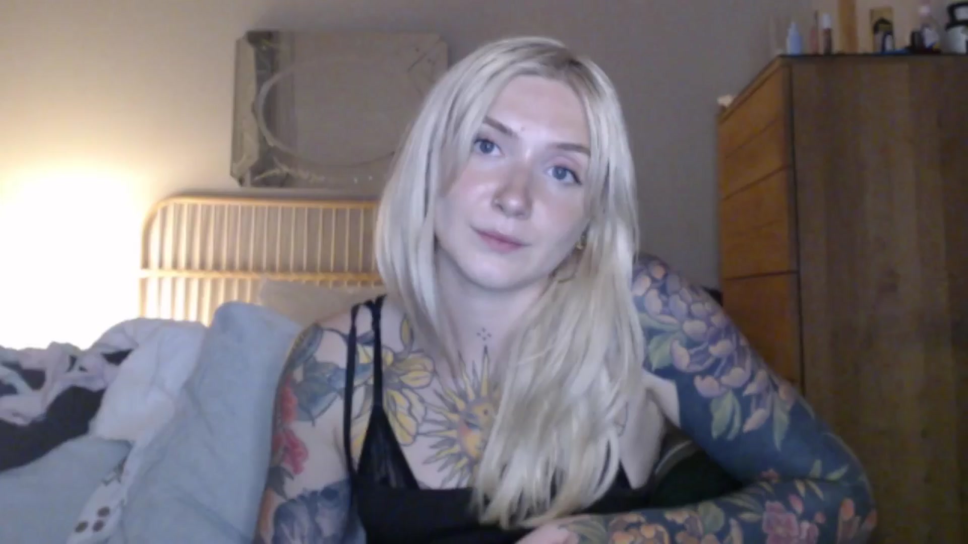 Gallery image thumbnail from Tattoo_bbgirl's myfreecams stream on, 06/01/2024, 20:52 image 6 of 20