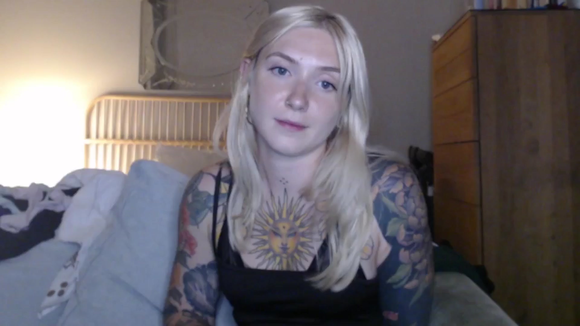 Gallery image thumbnail from Tattoo_bbgirl's myfreecams stream on, 06/01/2024, 21:19 image 17 of 20