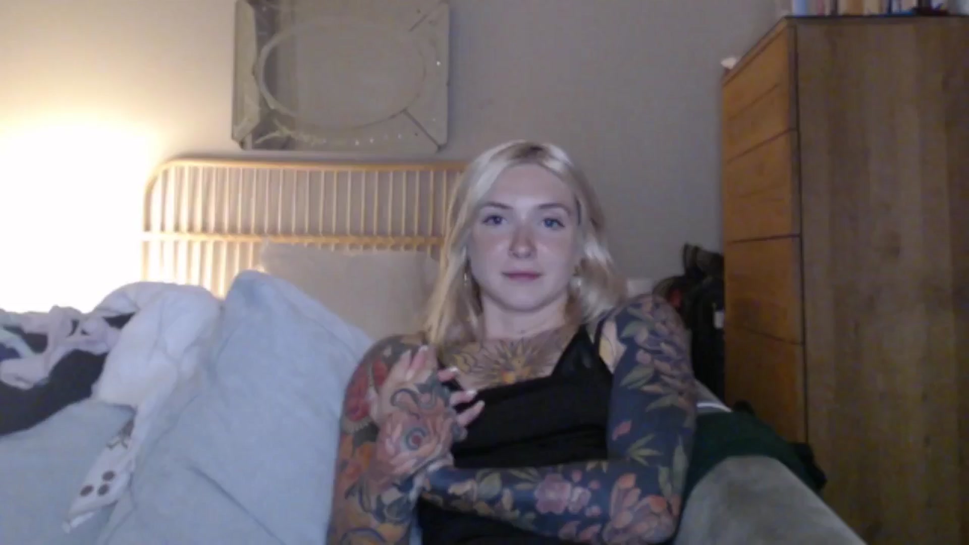 Gallery image thumbnail from Tattoo_bbgirl's myfreecams stream on, 06/01/2024, 21:19 image 9 of 20