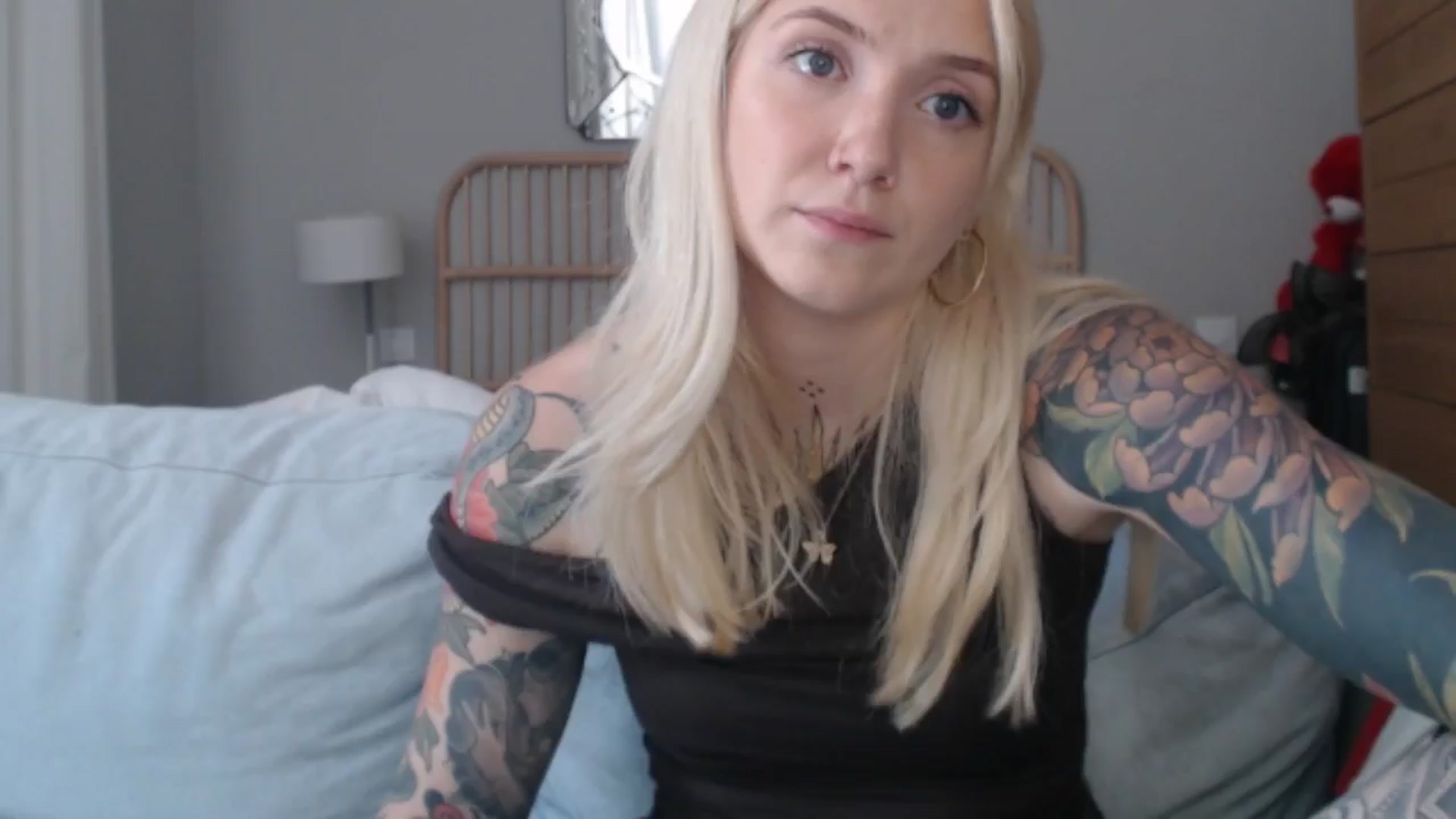 Gallery image thumbnail from Tattoo_bbgirl's myfreecams stream on, 06/06/2024, 18:32 image 3 of 20