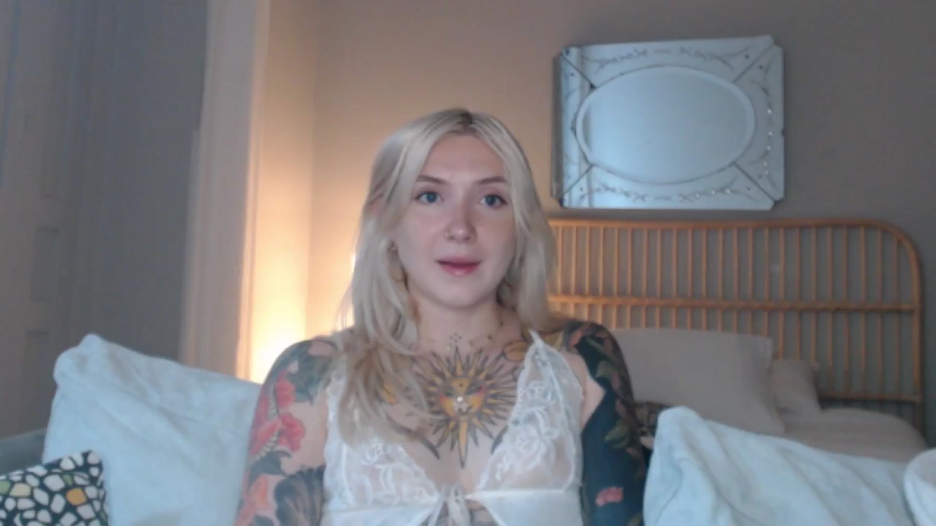 Gallery image thumbnail from Tattoo_bbgirl's myfreecams stream on, 06/08/2024, 17:20 image 9 of 20