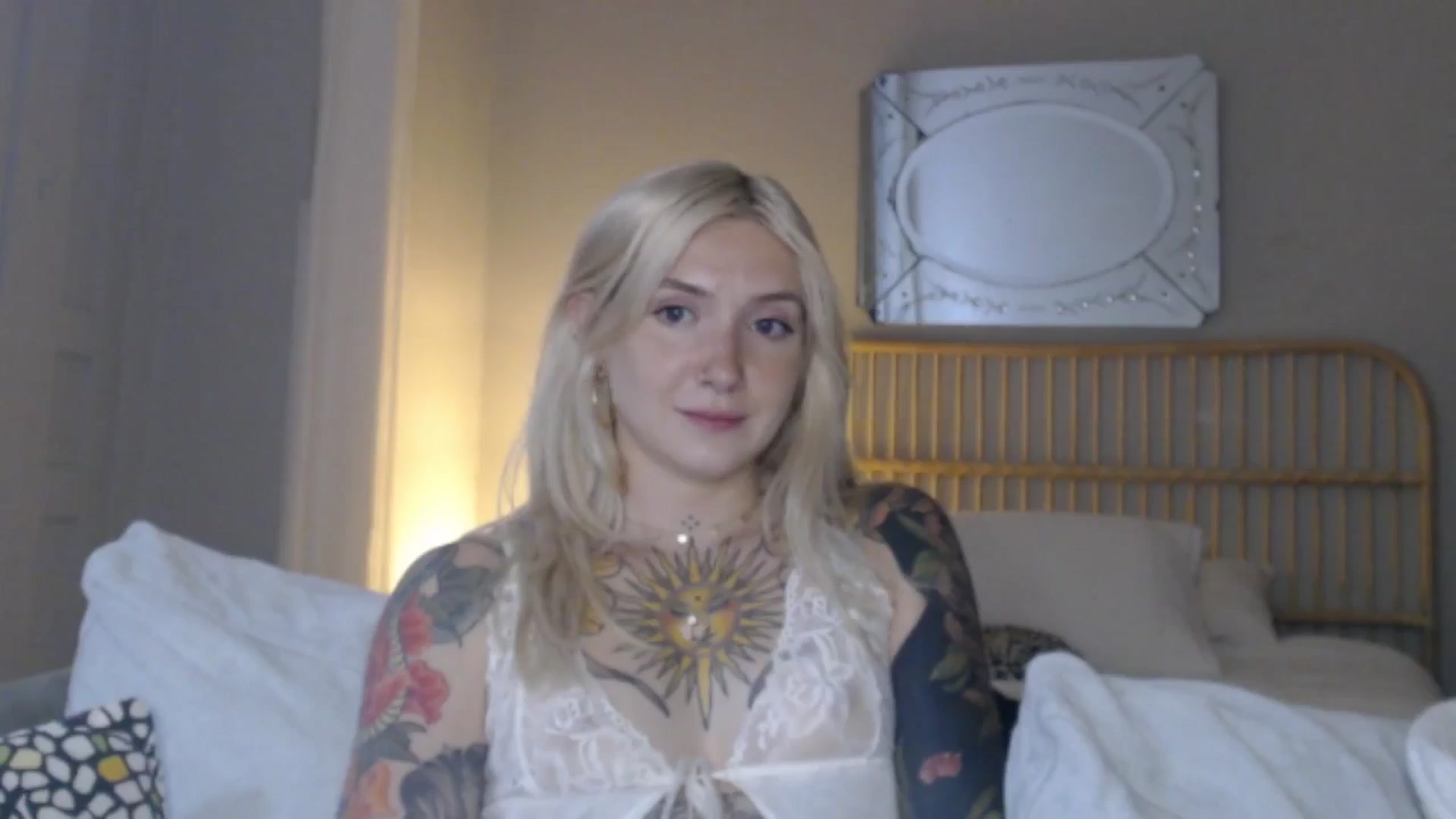 Gallery image thumbnail from Tattoo_bbgirl's myfreecams stream on, 06/08/2024, 17:20 image 8 of 20