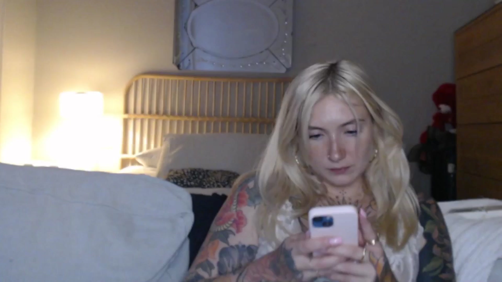Gallery image thumbnail from Tattoo_bbgirl's myfreecams stream on, 06/08/2024, 20:29 image 10 of 20
