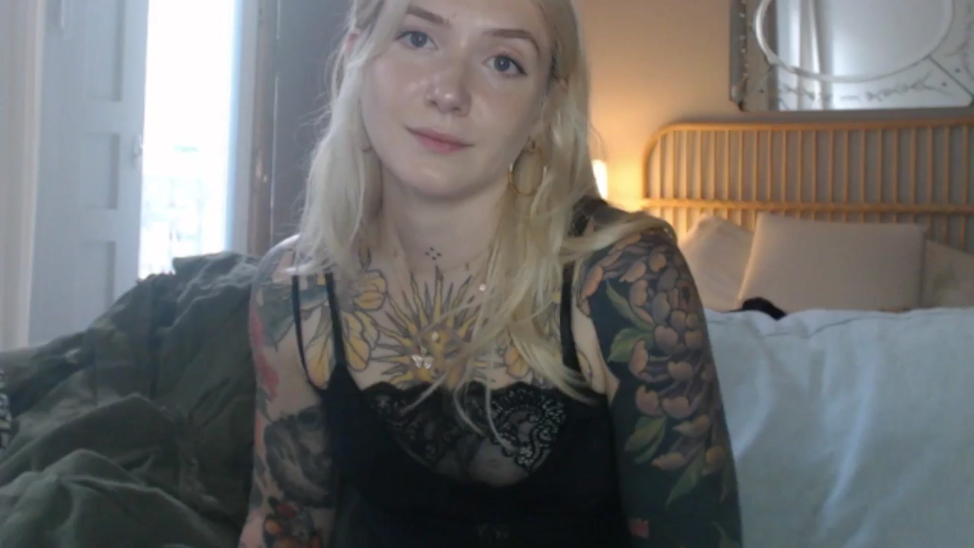 Gallery image thumbnail from Tattoo_bbgirl's myfreecams stream on, 06/11/2024, 15:30 image 19 of 20