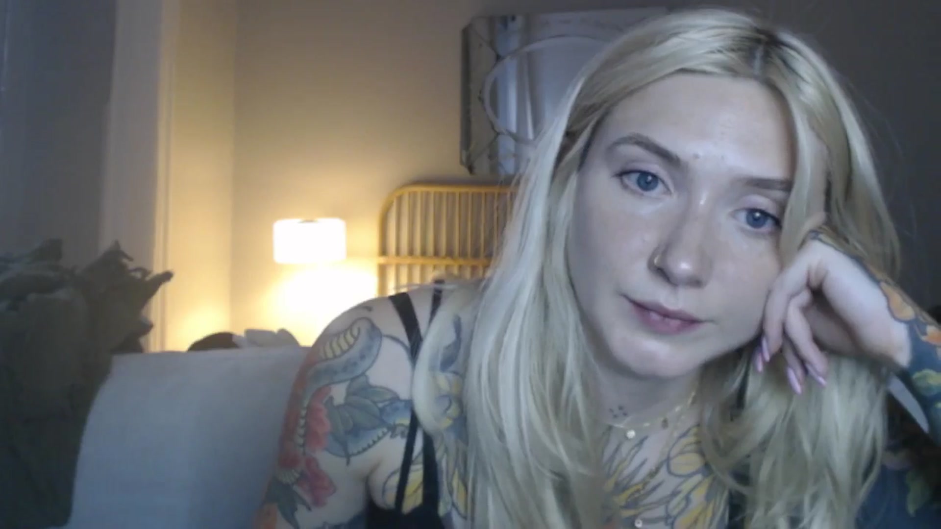 Gallery image thumbnail from Tattoo_bbgirl's myfreecams stream on, 06/11/2024, 19:29 image 17 of 20