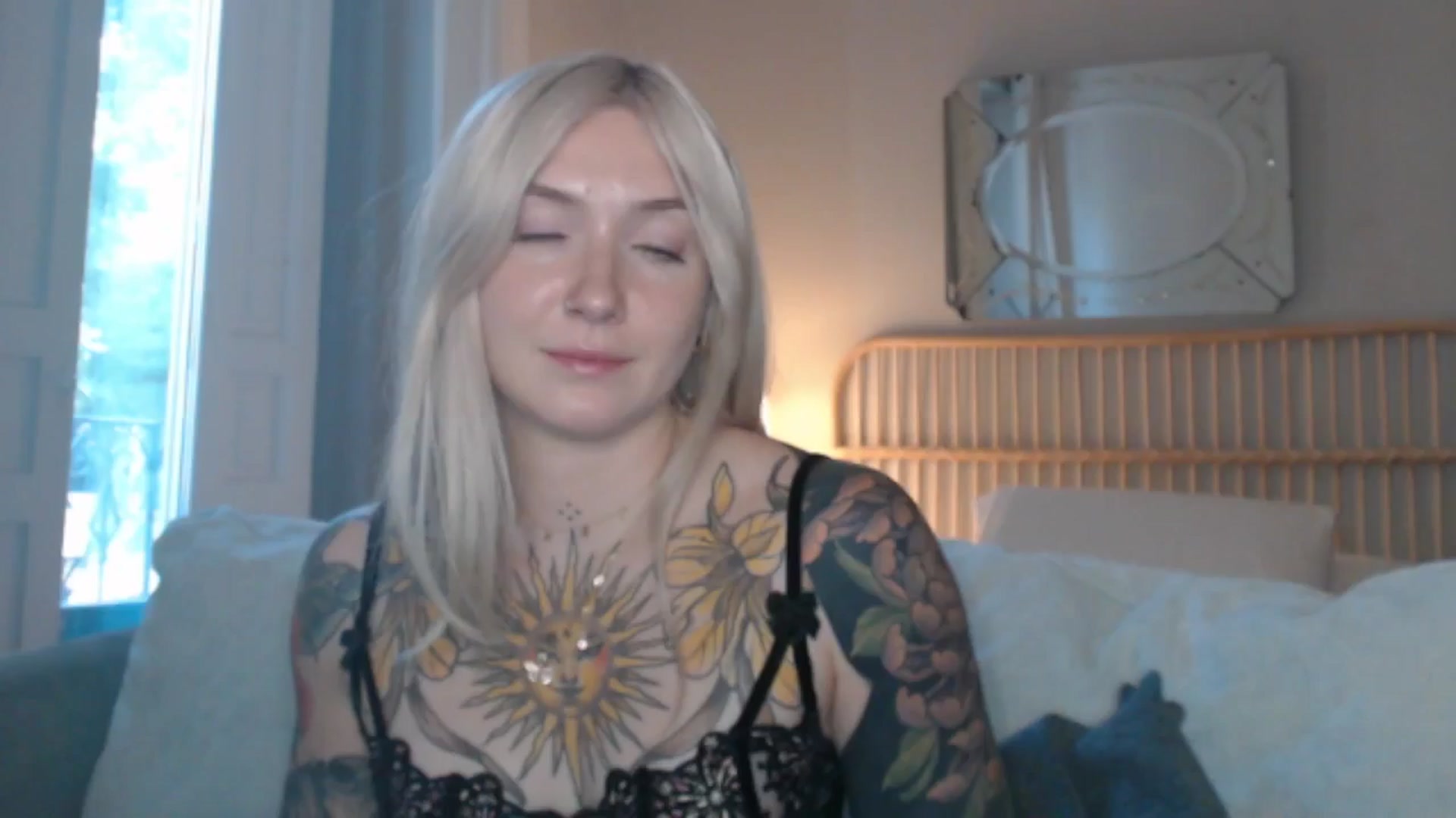 Gallery image thumbnail from Tattoo_bbgirl's myfreecams stream on, 06/15/2024, 18:58 image 11 of 20