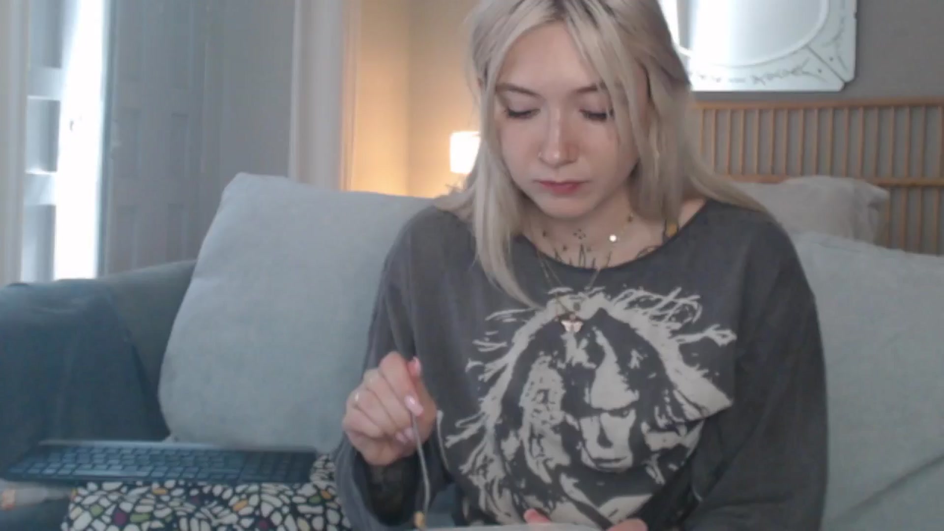 Gallery image thumbnail from Tattoo_bbgirl's myfreecams stream on, 06/19/2024, 14:23 image 18 of 20
