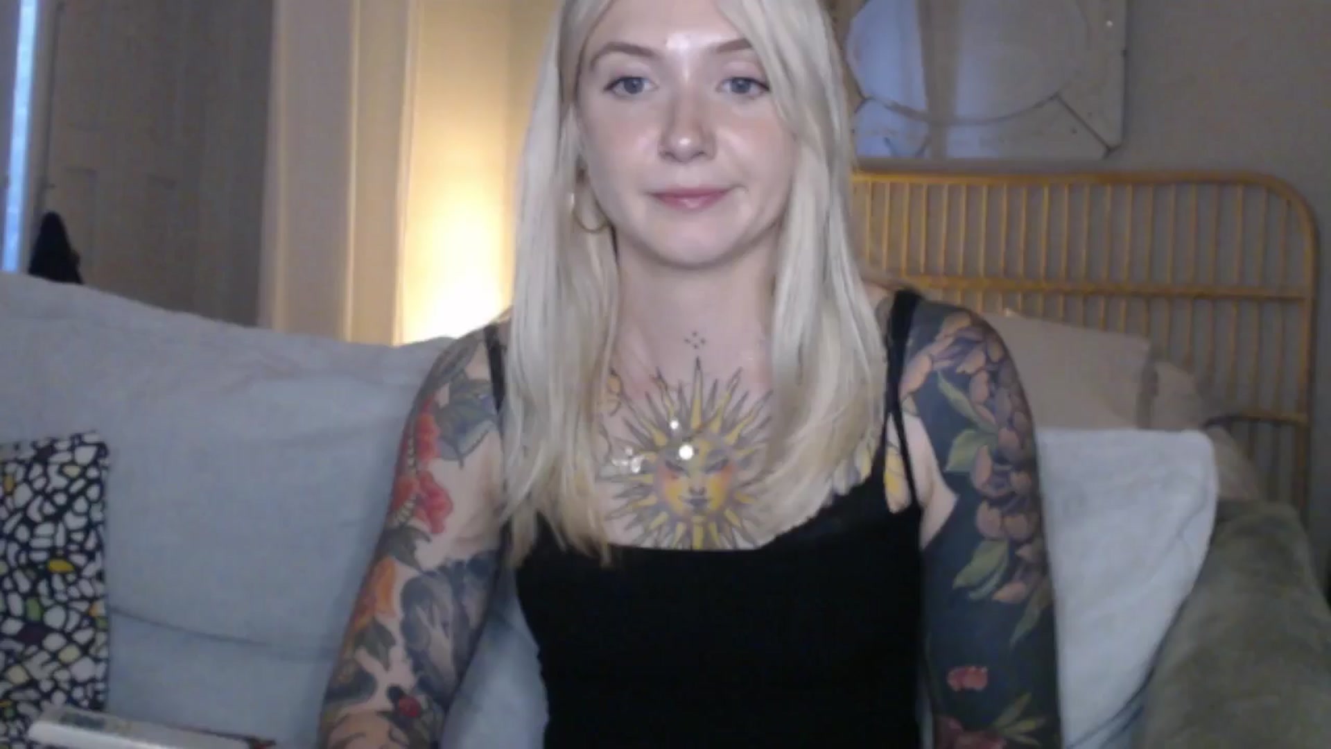Gallery image thumbnail from Tattoo_bbgirl's myfreecams stream on, 06/24/2024, 20:07 image 5 of 20