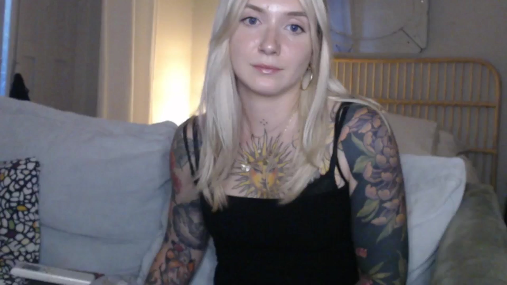 Gallery image thumbnail from Tattoo_bbgirl's myfreecams stream on, 06/24/2024, 20:07 image 10 of 20