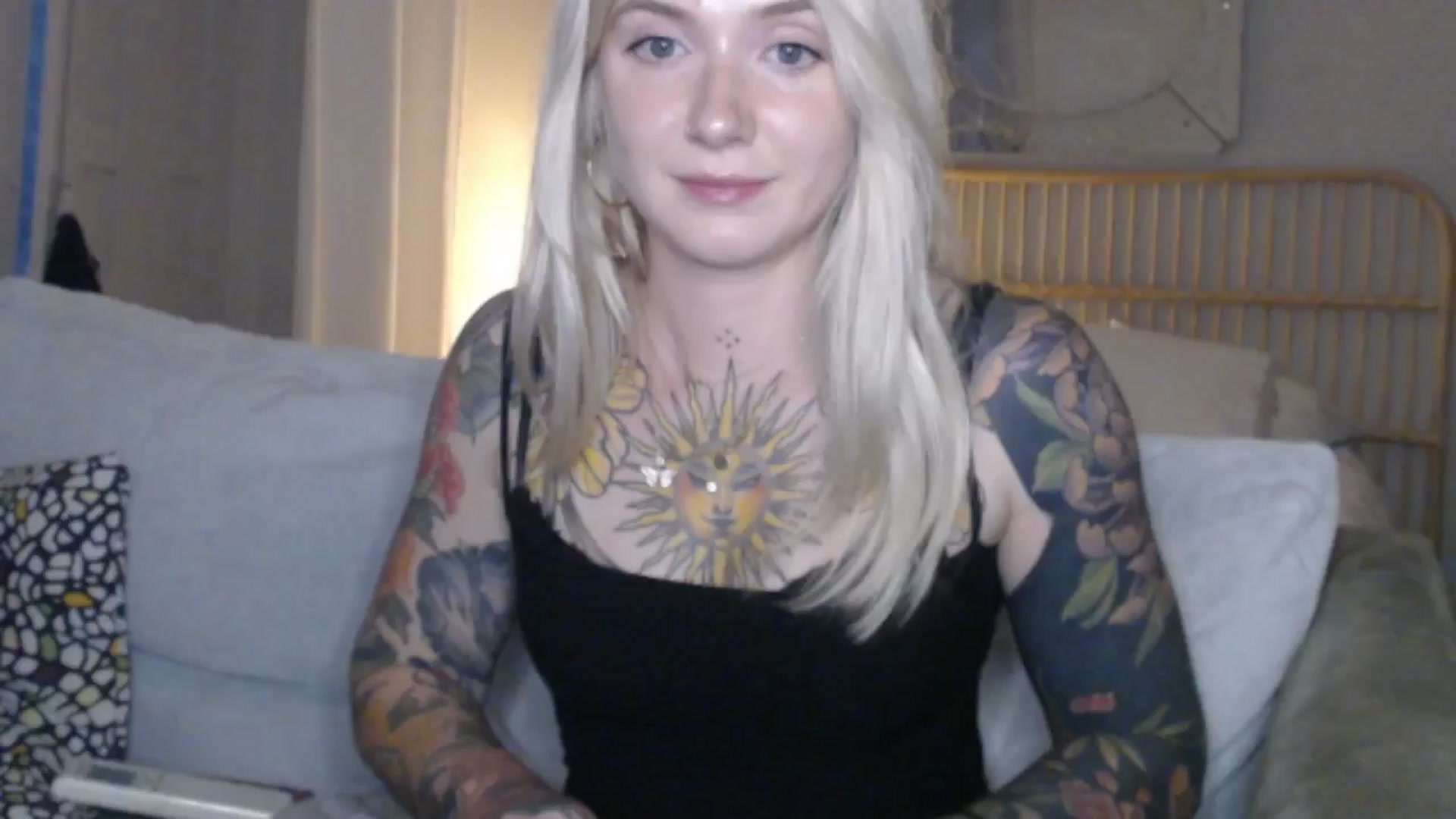 Gallery image thumbnail from Tattoo_bbgirl's myfreecams stream on, 06/24/2024, 20:07 image 17 of 20