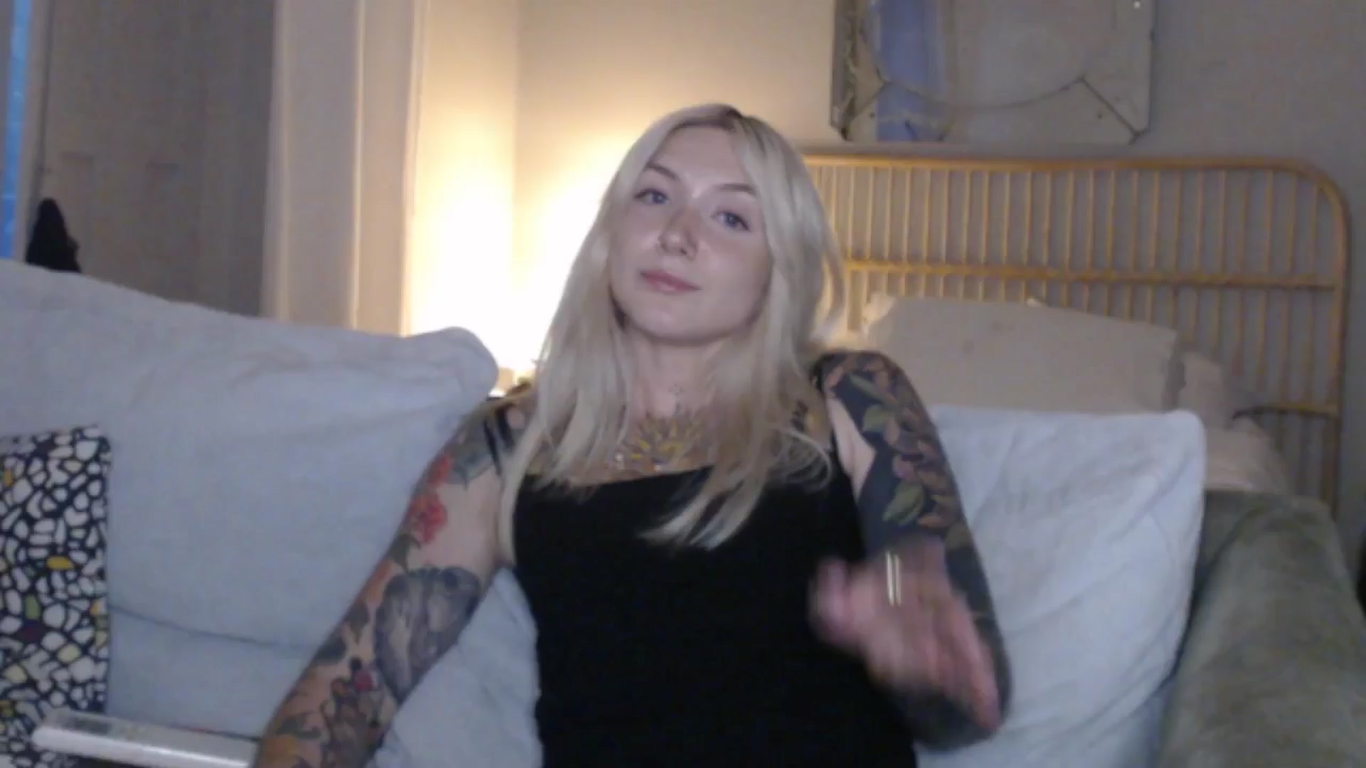 Gallery image thumbnail from Tattoo_bbgirl's myfreecams stream on, 06/24/2024, 20:07 image 14 of 20