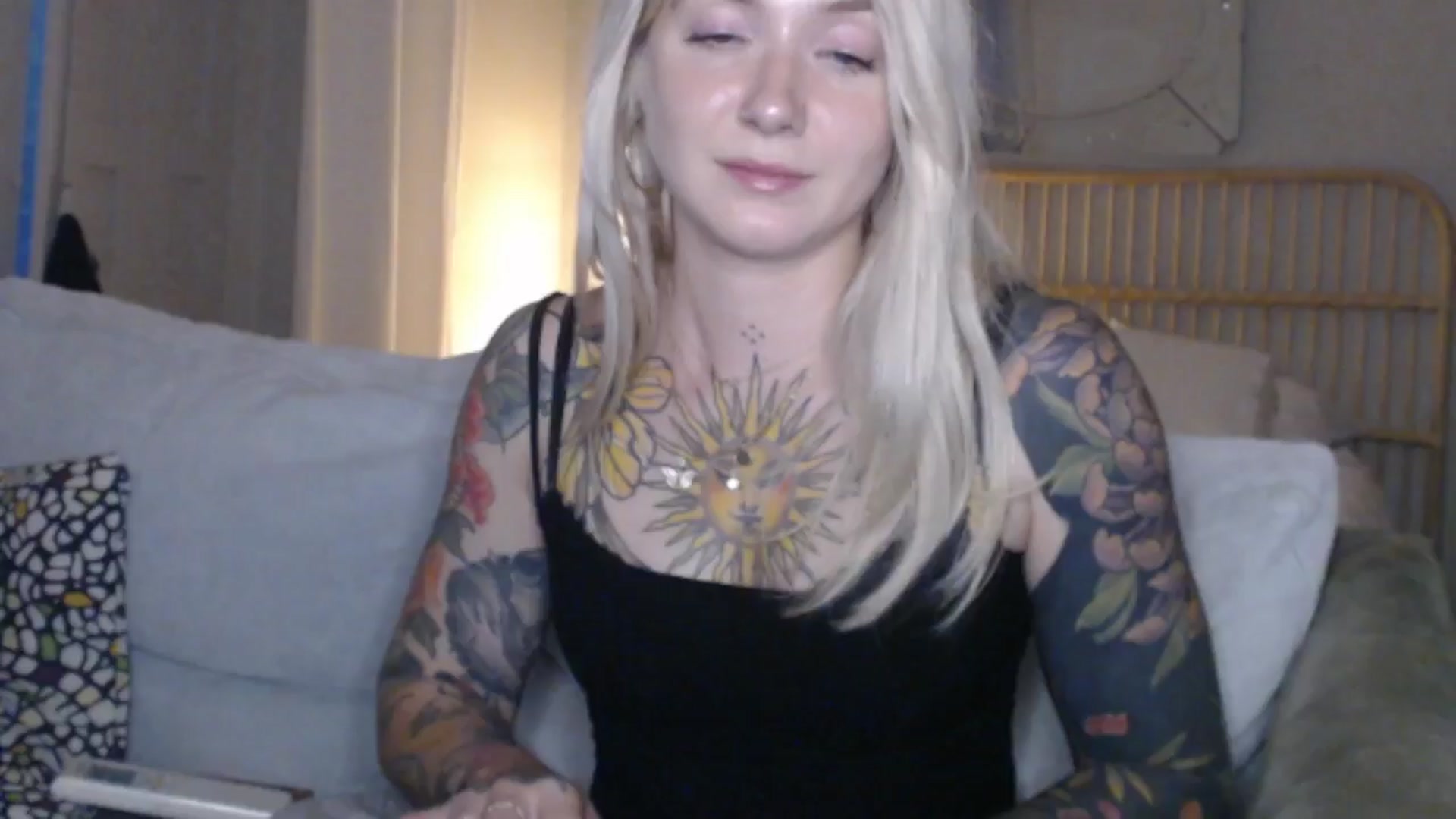Gallery image thumbnail from Tattoo_bbgirl's myfreecams stream on, 06/24/2024, 20:07 image 16 of 20