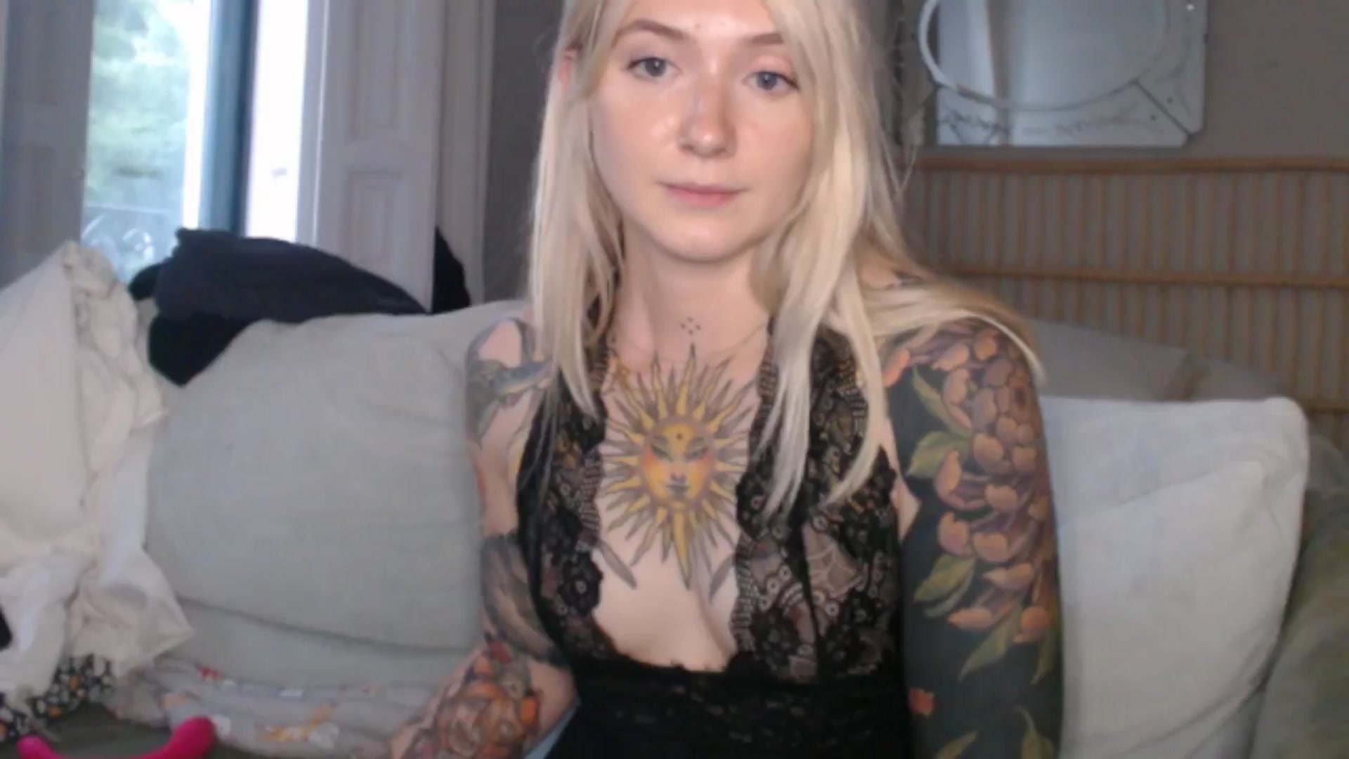 Gallery image thumbnail from Tattoo_bbgirl's myfreecams stream on, 06/25/2024, 17:48 image 1 of 20