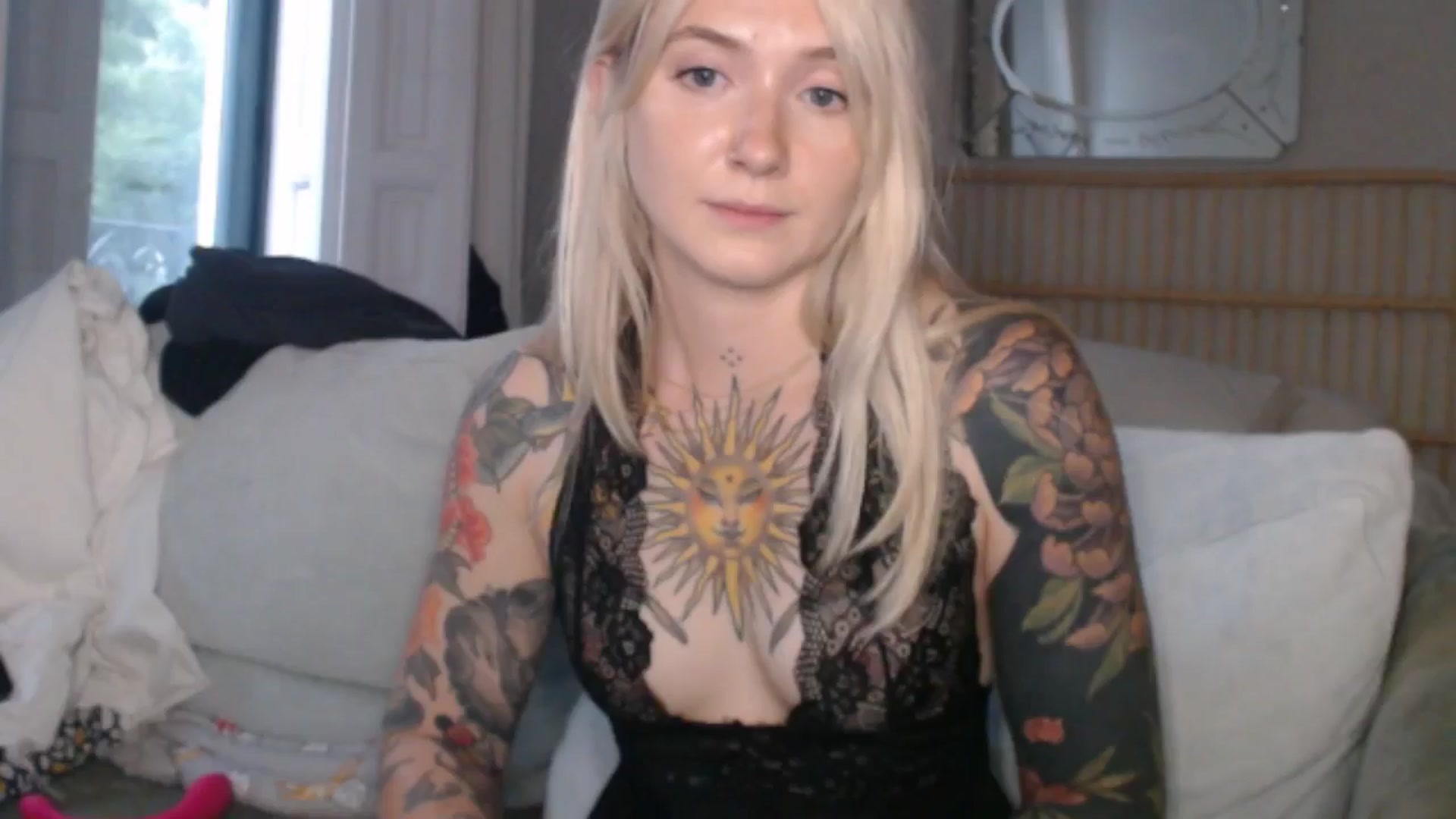Gallery image thumbnail from Tattoo_bbgirl's myfreecams stream on, 06/25/2024, 17:48 image 3 of 20