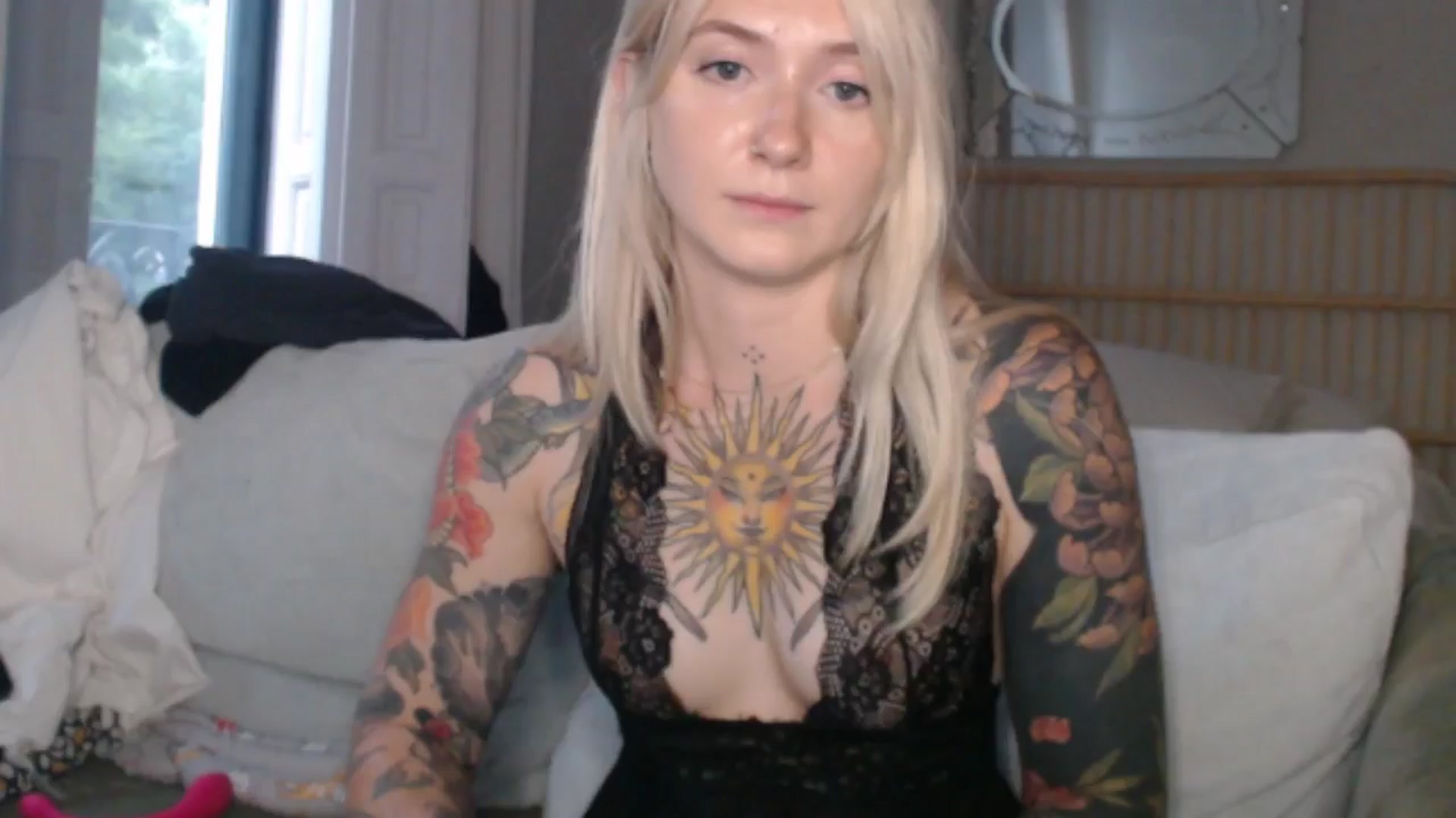 Gallery image thumbnail from Tattoo_bbgirl's myfreecams stream on, 06/25/2024, 17:48 image 5 of 20