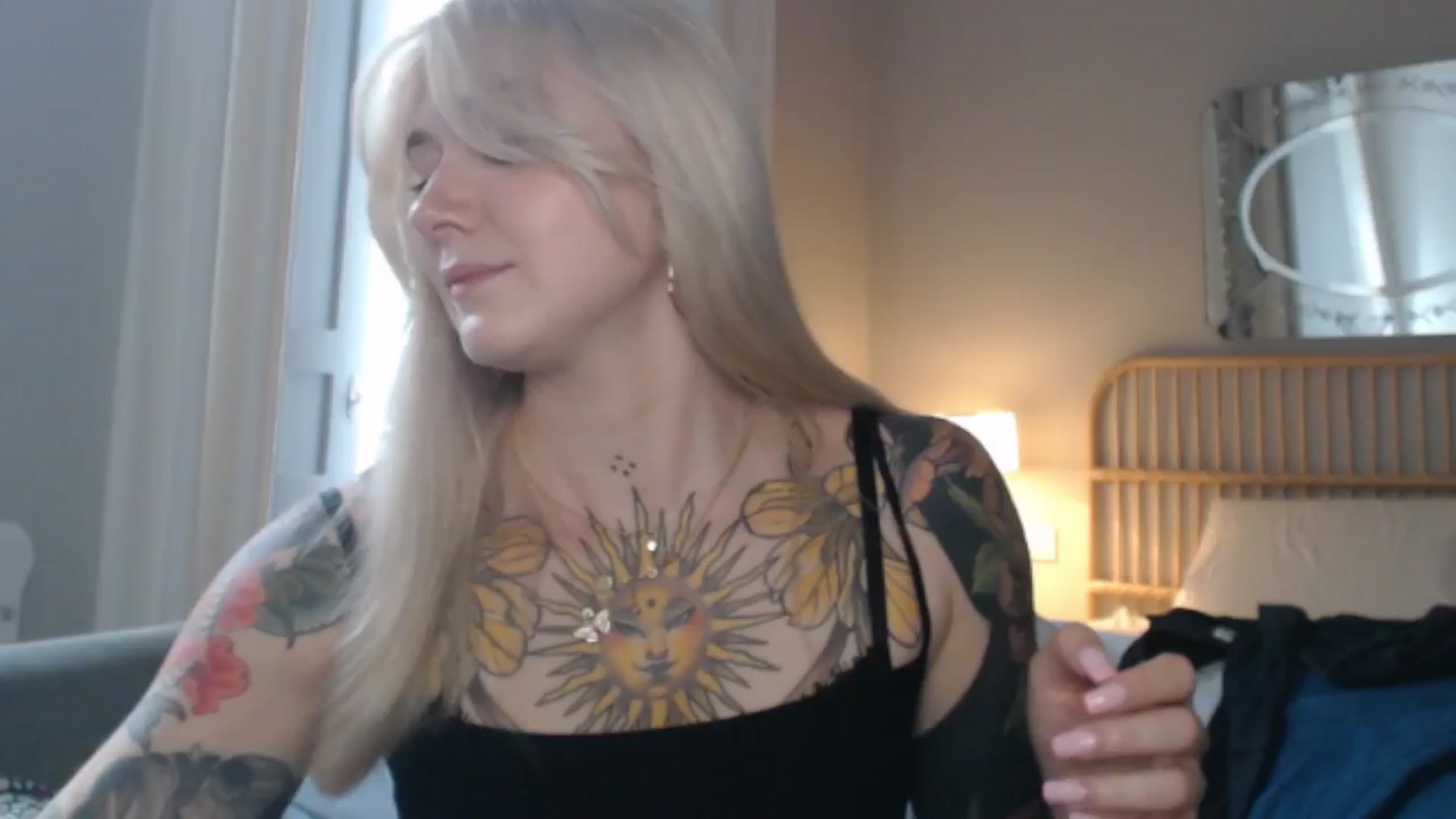 Gallery image thumbnail from Tattoo_bbgirl's myfreecams stream on, 06/27/2024, 19:50 image 7 of 20