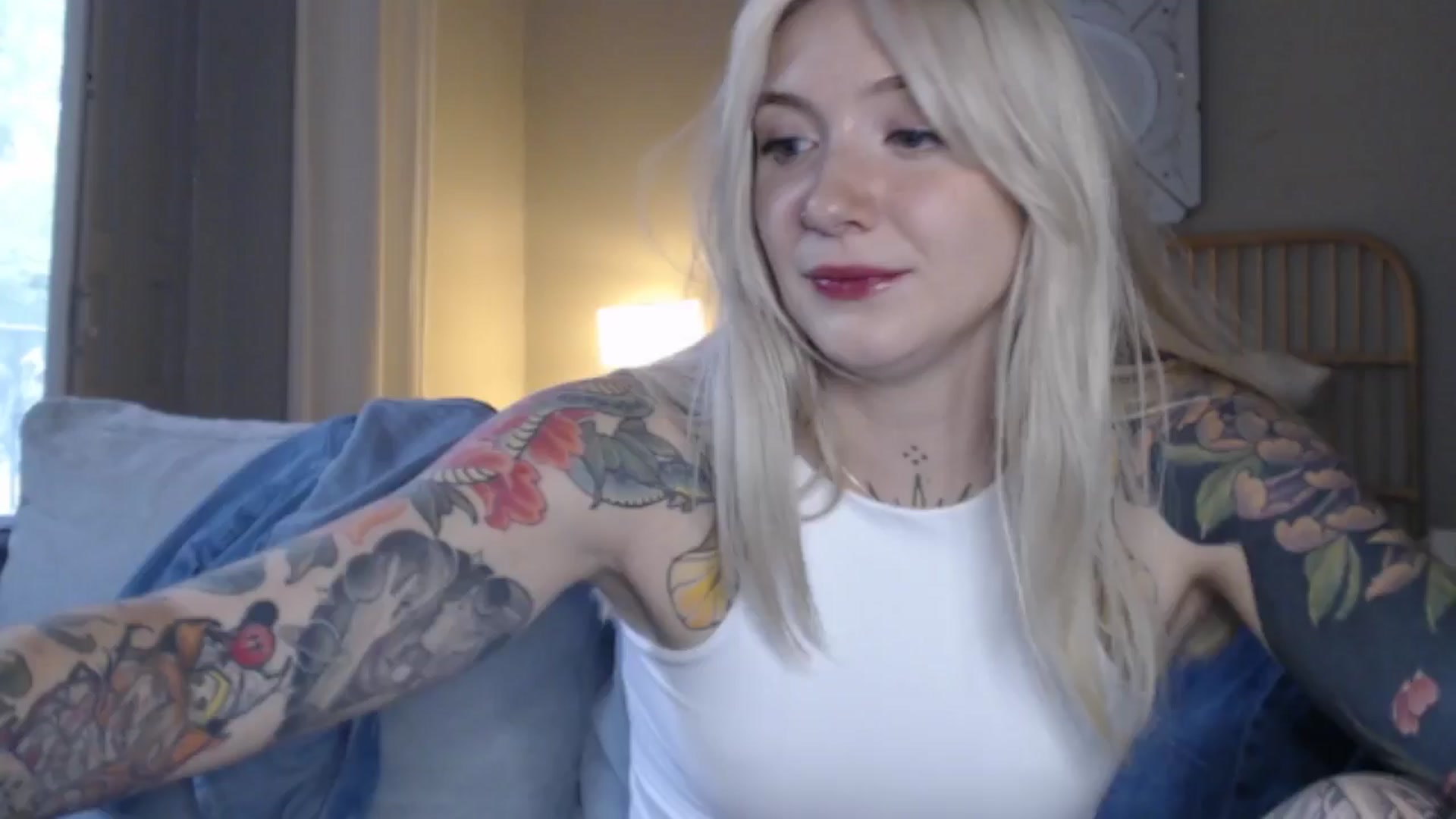 Gallery image thumbnail from Tattoo_bbgirl's myfreecams stream on, 06/28/2024, 18:17 image 18 of 20