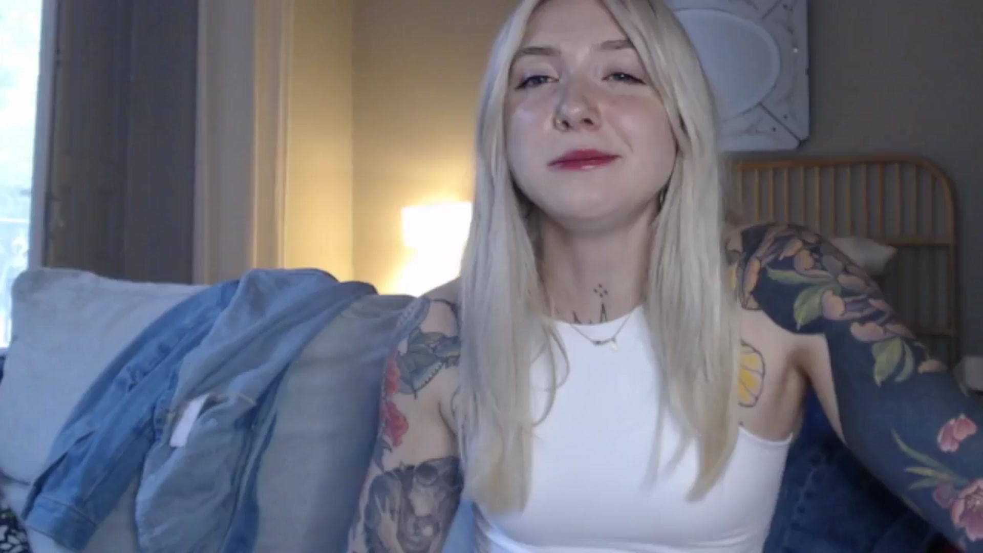 Gallery image thumbnail from Tattoo_bbgirl's myfreecams stream on, 06/28/2024, 18:17 image 19 of 20