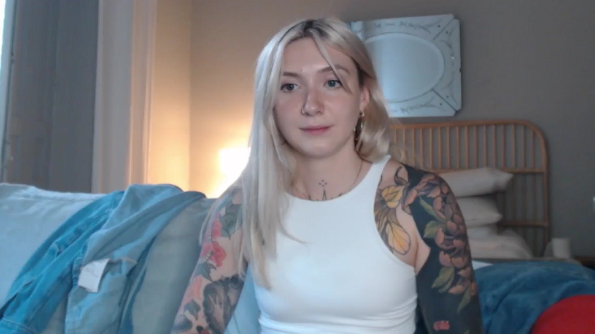 Gallery image thumbnail from Tattoo_bbgirl's myfreecams stream on, 06/28/2024, 18:17 image 17 of 20