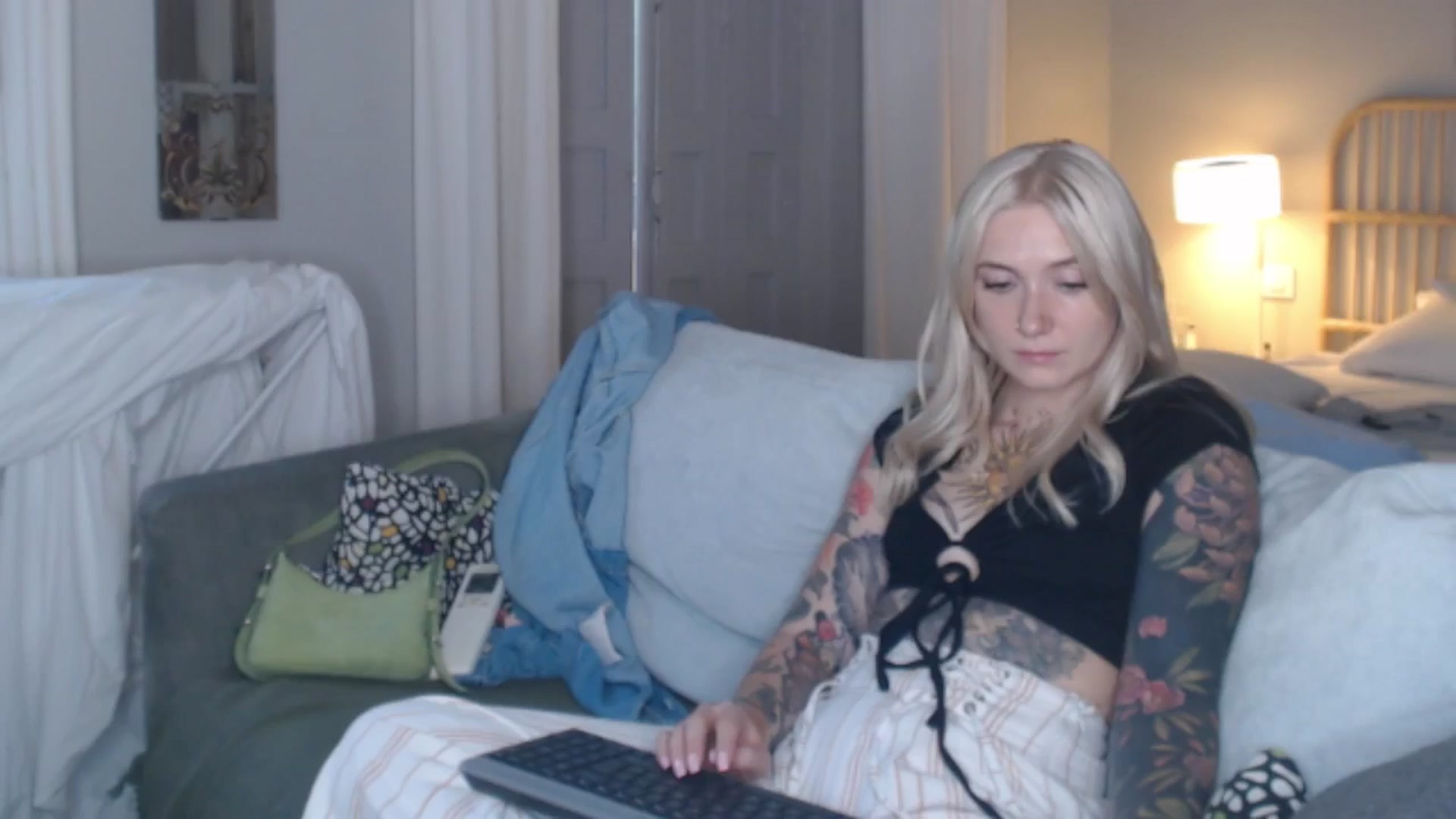 Gallery image thumbnail from Tattoo_bbgirl's myfreecams stream on, 07/04/2024, 19:10 image 6 of 20