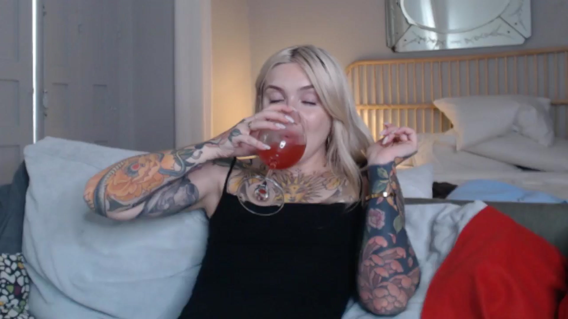Gallery image thumbnail from Tattoo_bbgirl's myfreecams stream on, 07/29/2024, 19:36 image 4 of 20