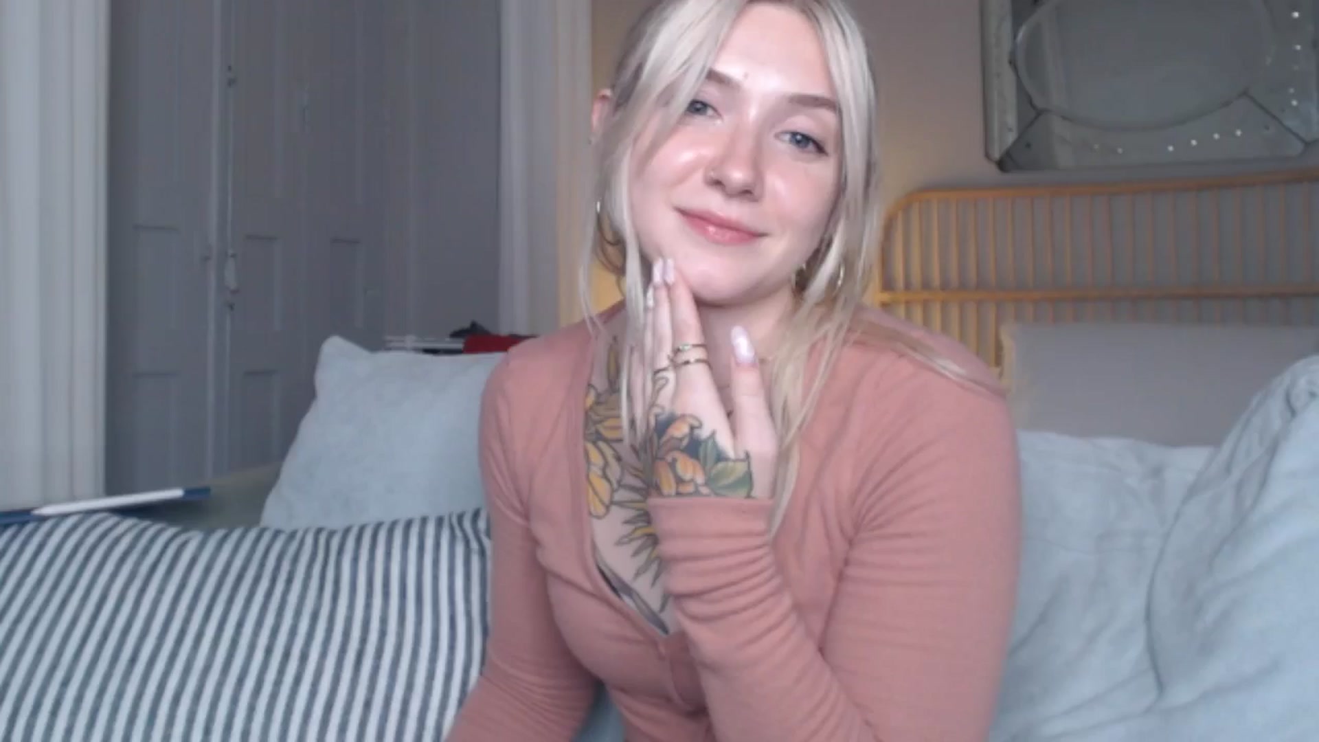 Gallery image thumbnail from Tattoo_bbgirl's myfreecams stream on, 08/05/2024, 19:47 image 20 of 20