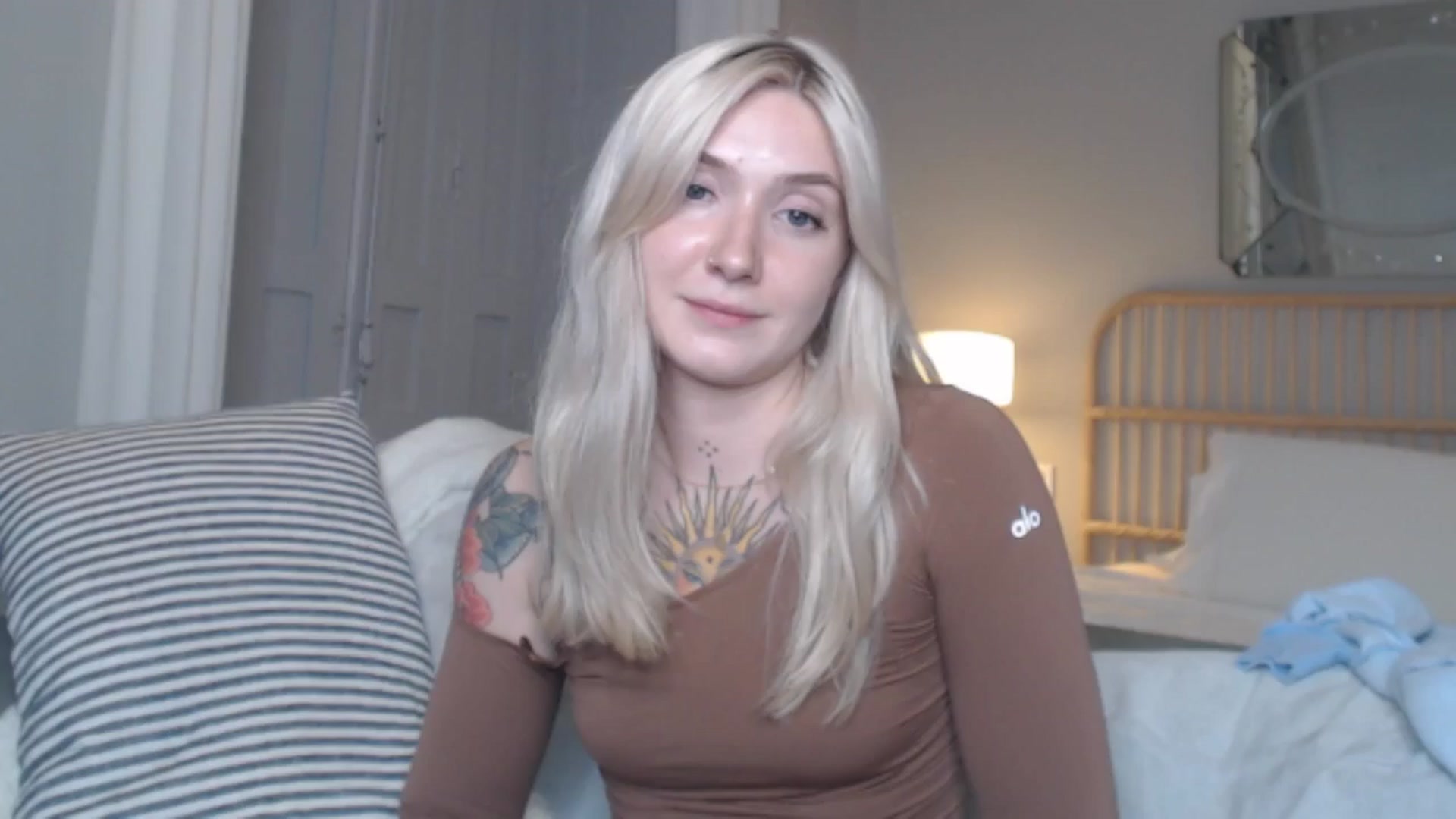 Gallery image thumbnail from Tattoo_bbgirl's myfreecams stream on, 08/08/2024, 22:14 image 14 of 20