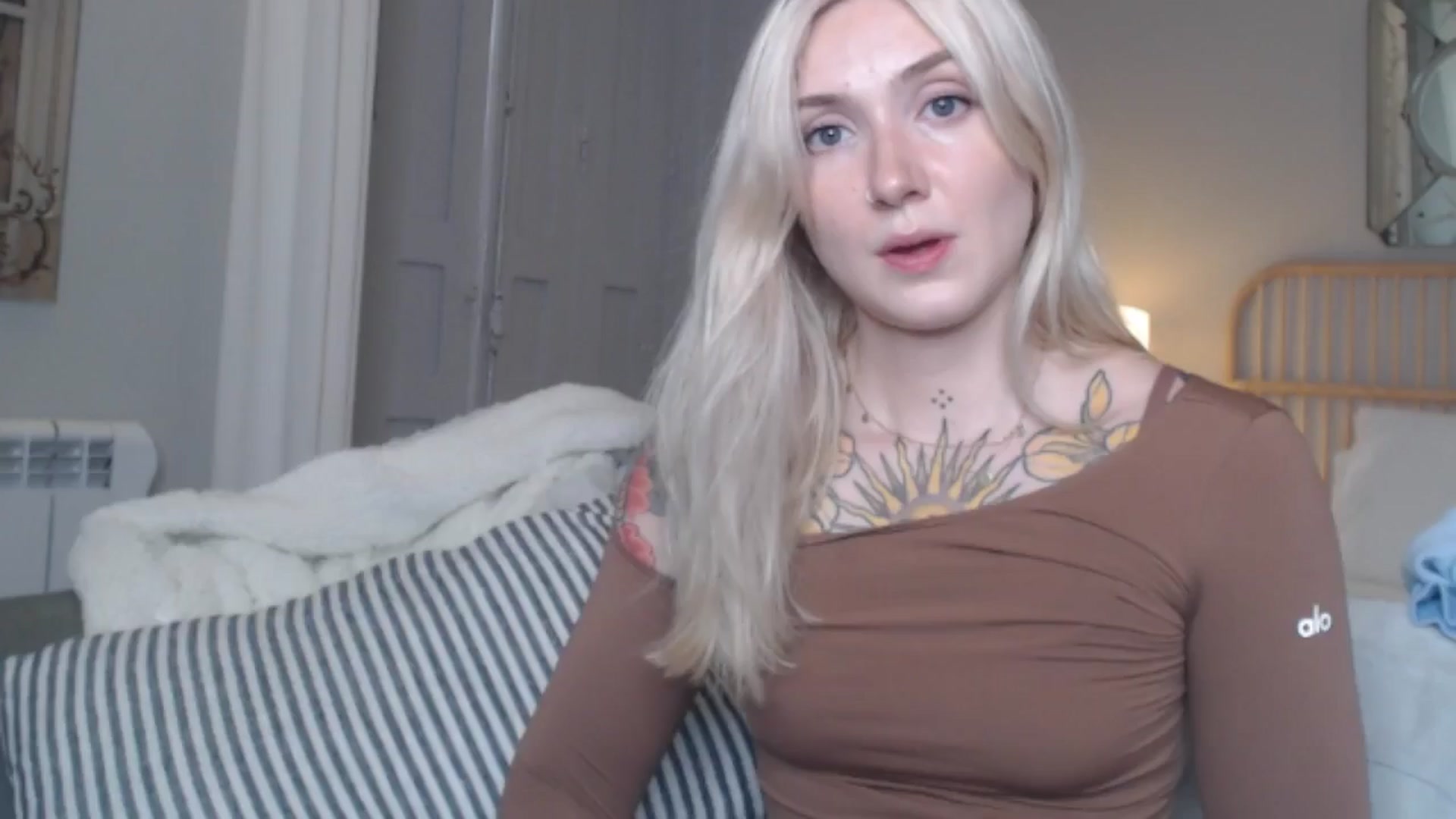 Gallery image thumbnail from Tattoo_bbgirl's myfreecams stream on, 08/08/2024, 22:14 image 1 of 20