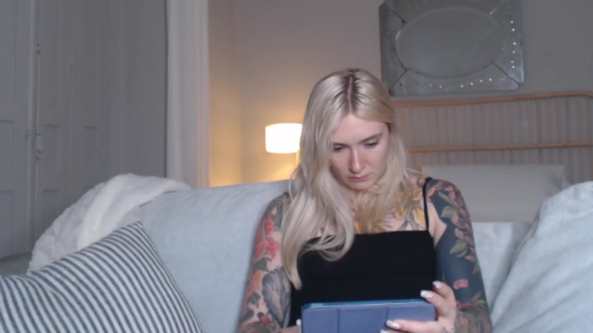 Gallery image thumbnail from Tattoo_bbgirl's myfreecams stream on, 08/09/2024, 18:56 image 16 of 20