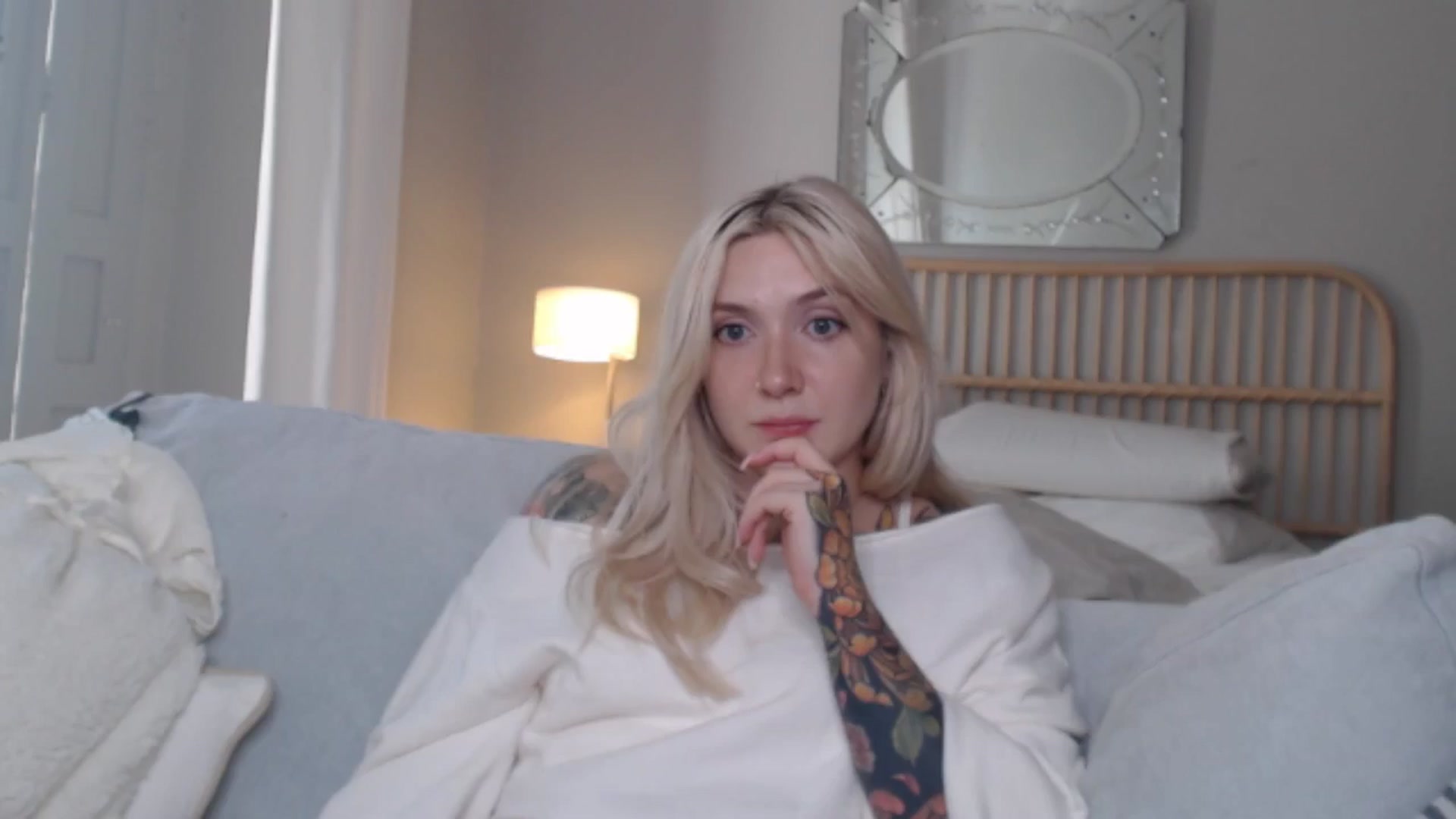 Gallery image thumbnail from Tattoo_bbgirl's myfreecams stream on, 08/12/2024, 14:40 image 17 of 20