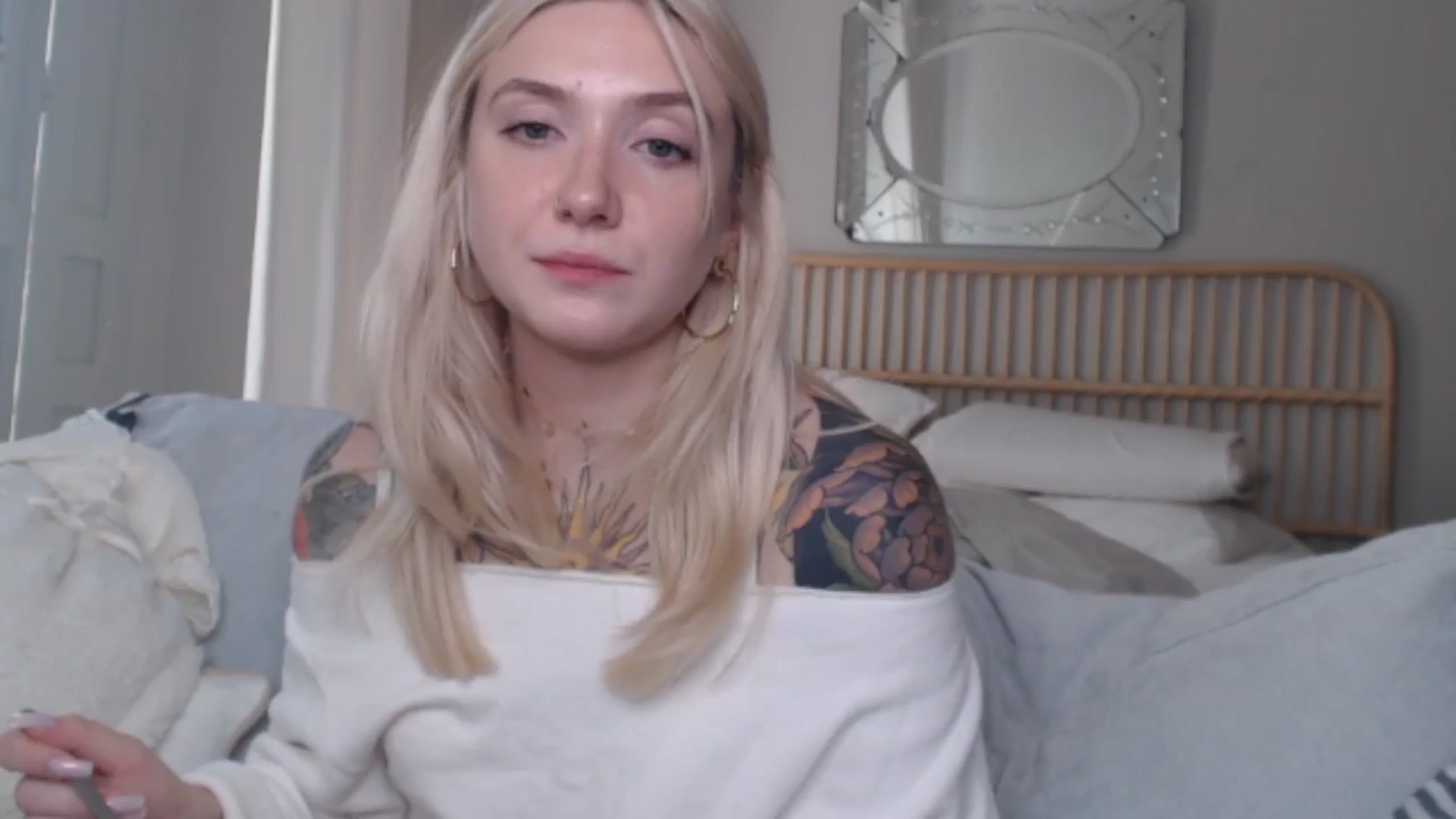 Gallery image thumbnail from Tattoo_bbgirl's myfreecams stream on, 08/12/2024, 14:40 image 16 of 20