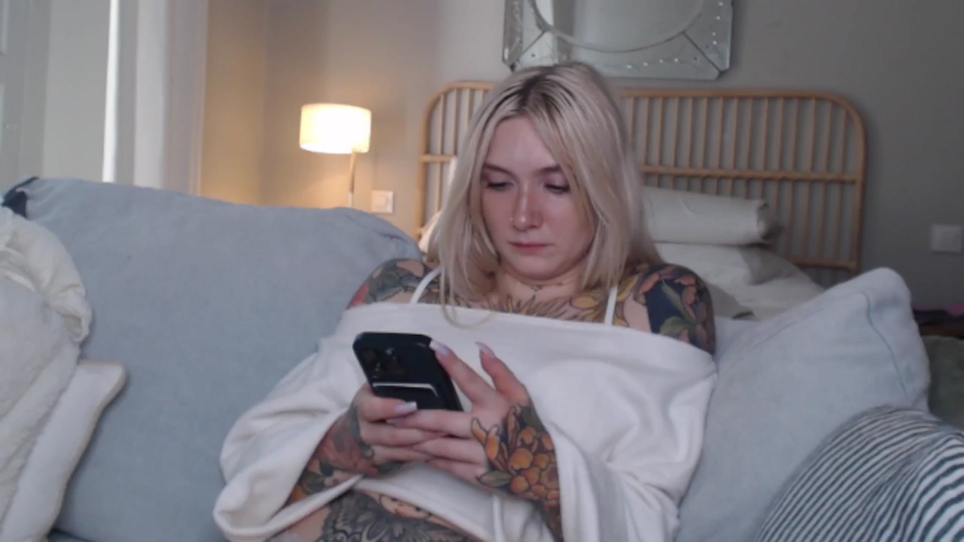 Gallery image thumbnail from Tattoo_bbgirl's myfreecams stream on, 08/12/2024, 15:25 image 15 of 20