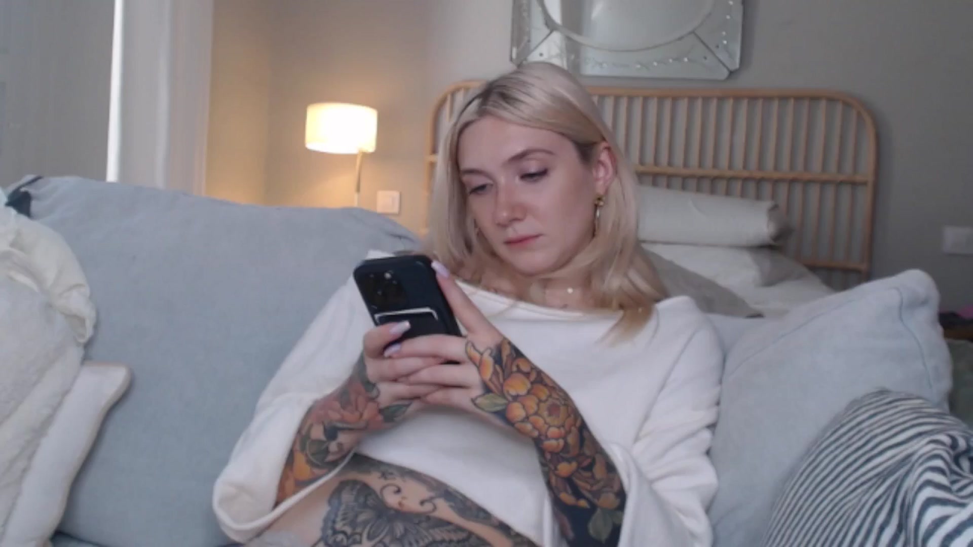 Gallery image thumbnail from Tattoo_bbgirl's myfreecams stream on, 08/12/2024, 15:25 image 2 of 20