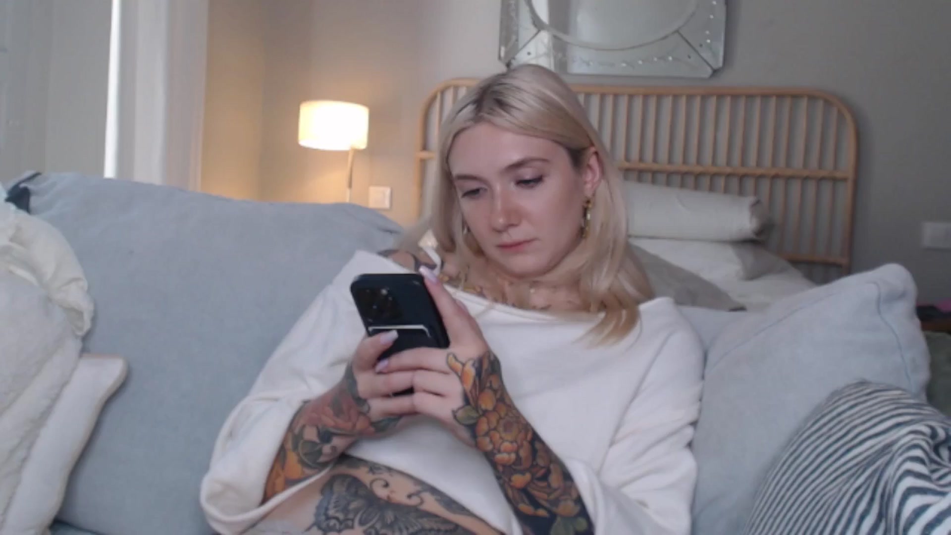 Gallery image thumbnail from Tattoo_bbgirl's myfreecams stream on, 08/12/2024, 15:25 image 5 of 20