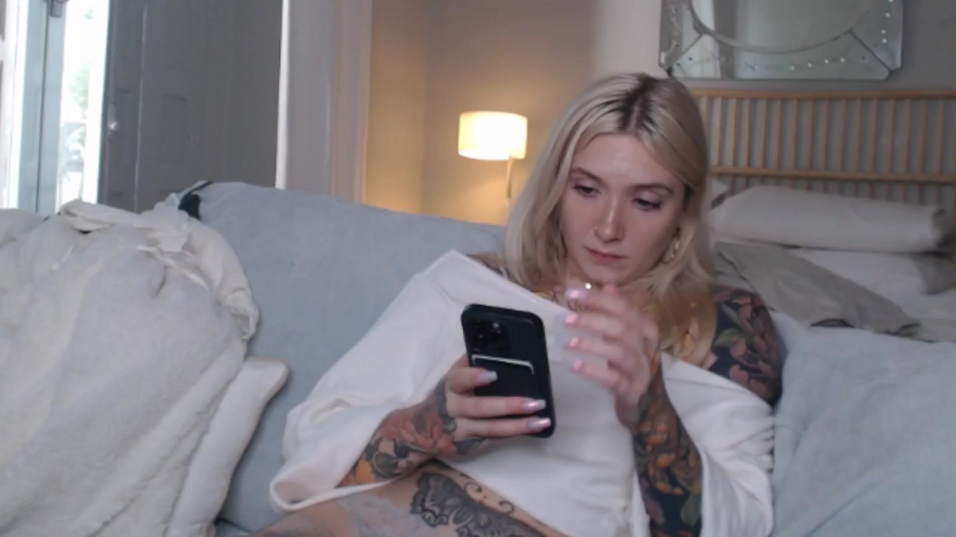 Gallery image thumbnail from Tattoo_bbgirl's myfreecams stream on, 08/12/2024, 17:04 image 9 of 20