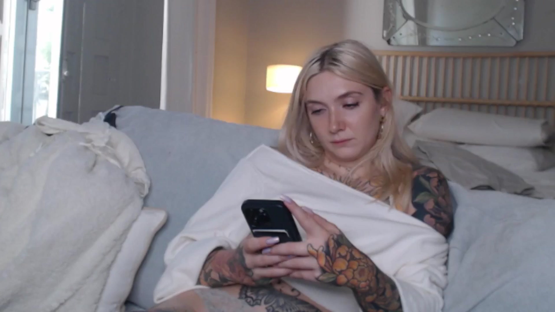 Gallery image thumbnail from Tattoo_bbgirl's myfreecams stream on, 08/12/2024, 17:04 image 8 of 20