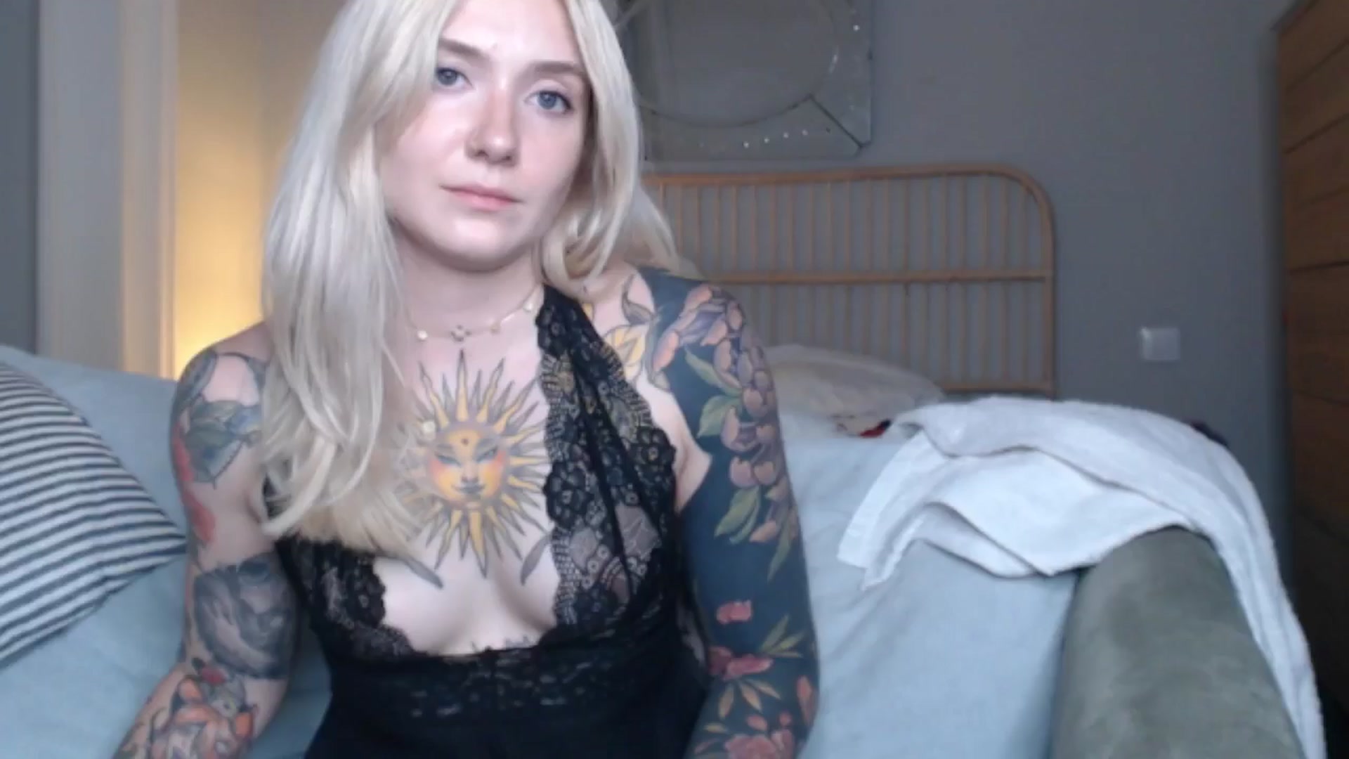 Gallery image thumbnail from Tattoo_bbgirl's myfreecams stream on, 08/14/2024, 21:39 image 15 of 20
