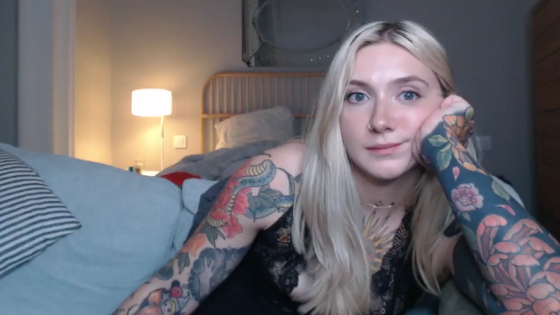 Gallery image thumbnail from Tattoo_bbgirl's myfreecams stream on, 08/14/2024, 21:39 image 16 of 20