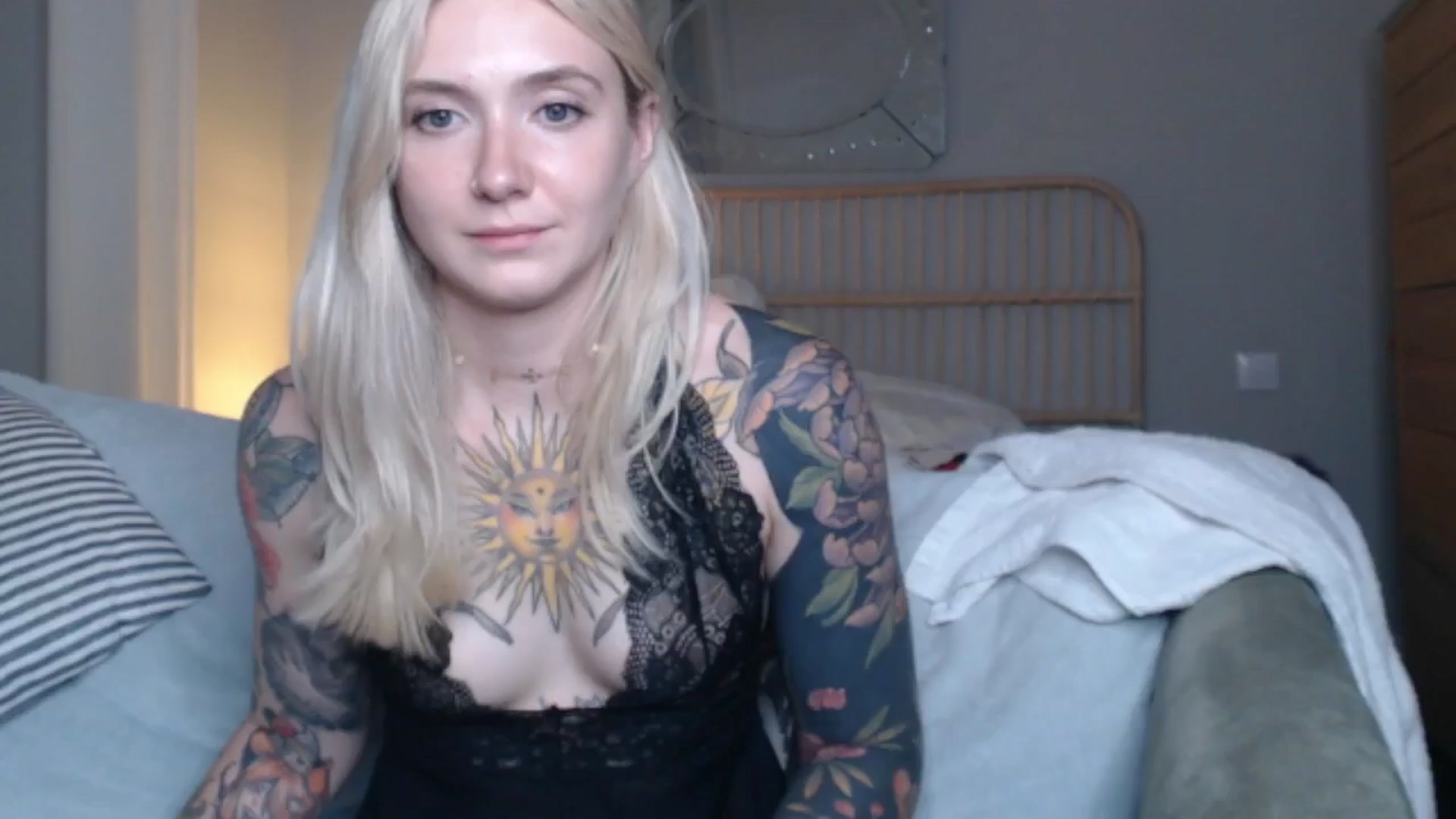 Gallery image thumbnail from Tattoo_bbgirl's myfreecams stream on, 08/14/2024, 21:39 image 17 of 20