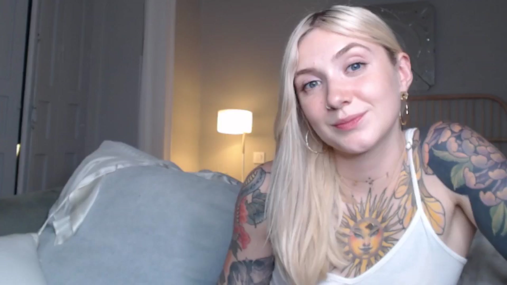 Gallery image thumbnail from Tattoo_bbgirl's myfreecams stream on, 08/15/2024, 21:38 image 19 of 20
