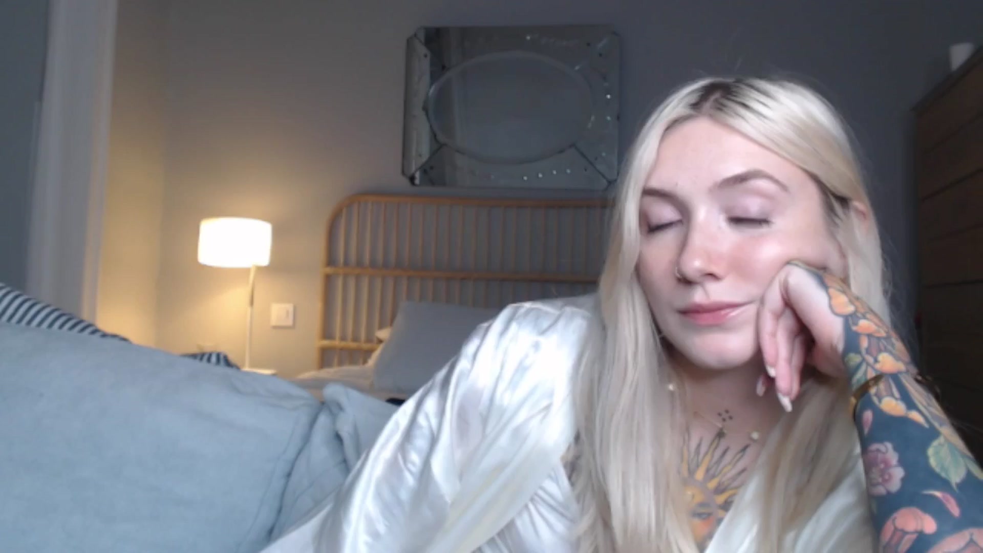 Gallery image thumbnail from Tattoo_bbgirl's myfreecams stream on, 08/15/2024, 21:38 image 11 of 20