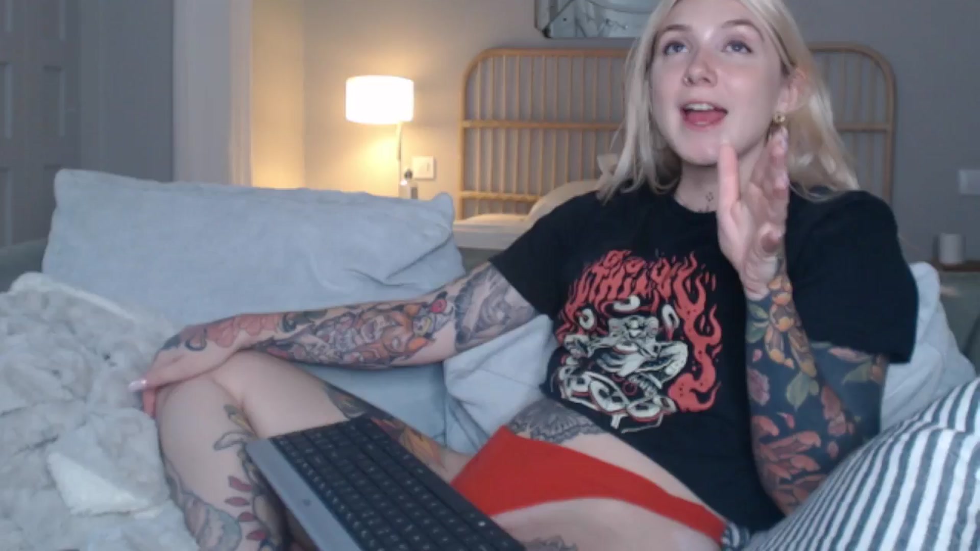 Gallery image thumbnail from Tattoo_bbgirl's myfreecams stream on, 08/20/2024, 21:24 image 10 of 20