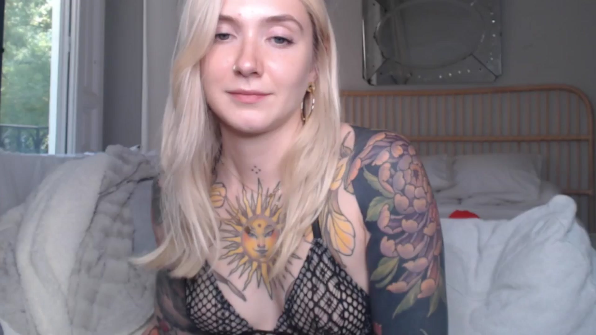 Gallery image thumbnail from Tattoo_bbgirl's myfreecams stream on, 08/21/2024, 19:10 image 11 of 20
