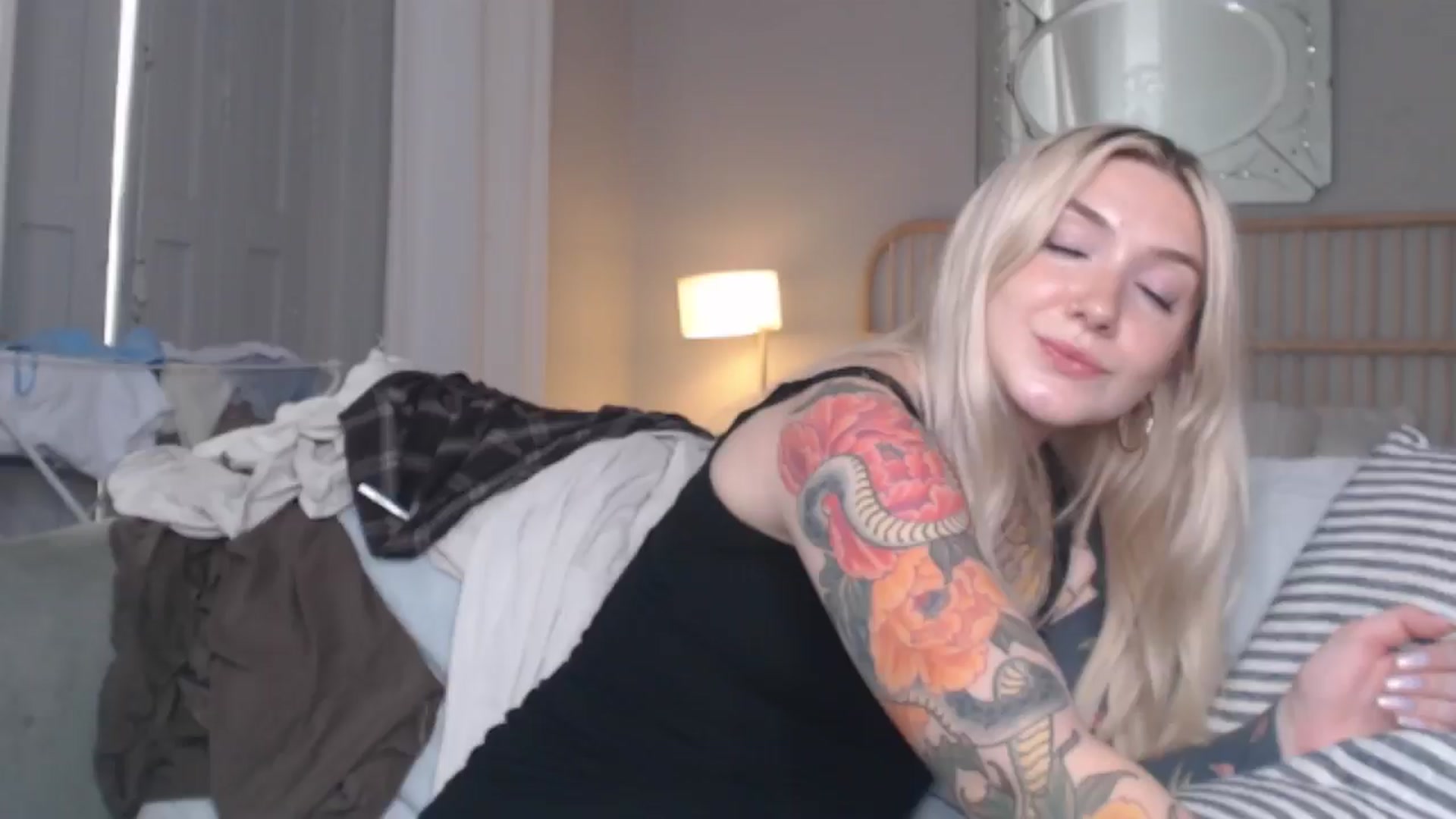 Gallery image thumbnail from Tattoo_bbgirl's myfreecams stream on, 08/26/2024, 19:53 image 6 of 20