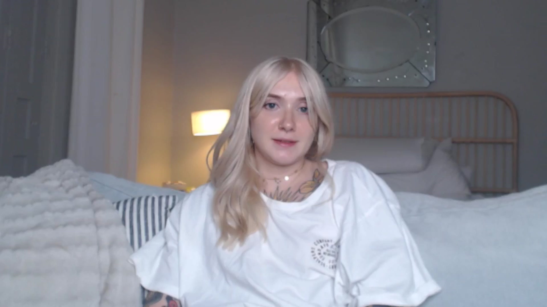 Gallery image thumbnail from Tattoo_bbgirl's myfreecams stream on, 08/27/2024, 17:31 image 18 of 20